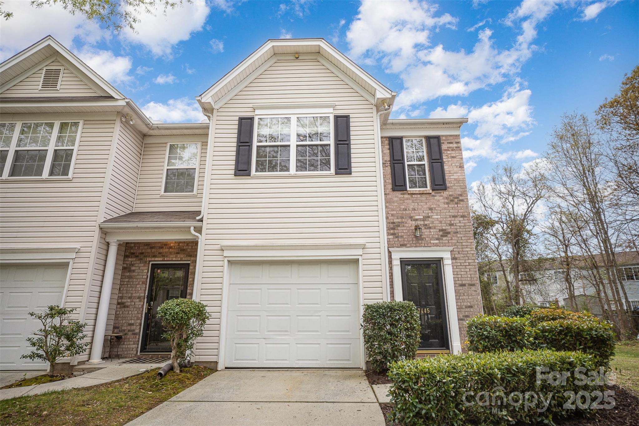 Abbotts Glen Real Estate Listings Main Image