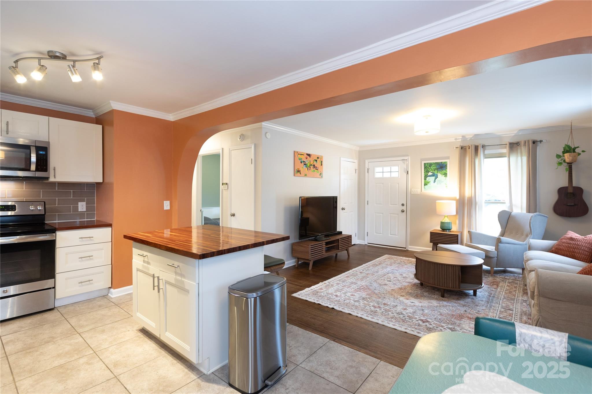 4244 Donnybrook Place Property Photo 7