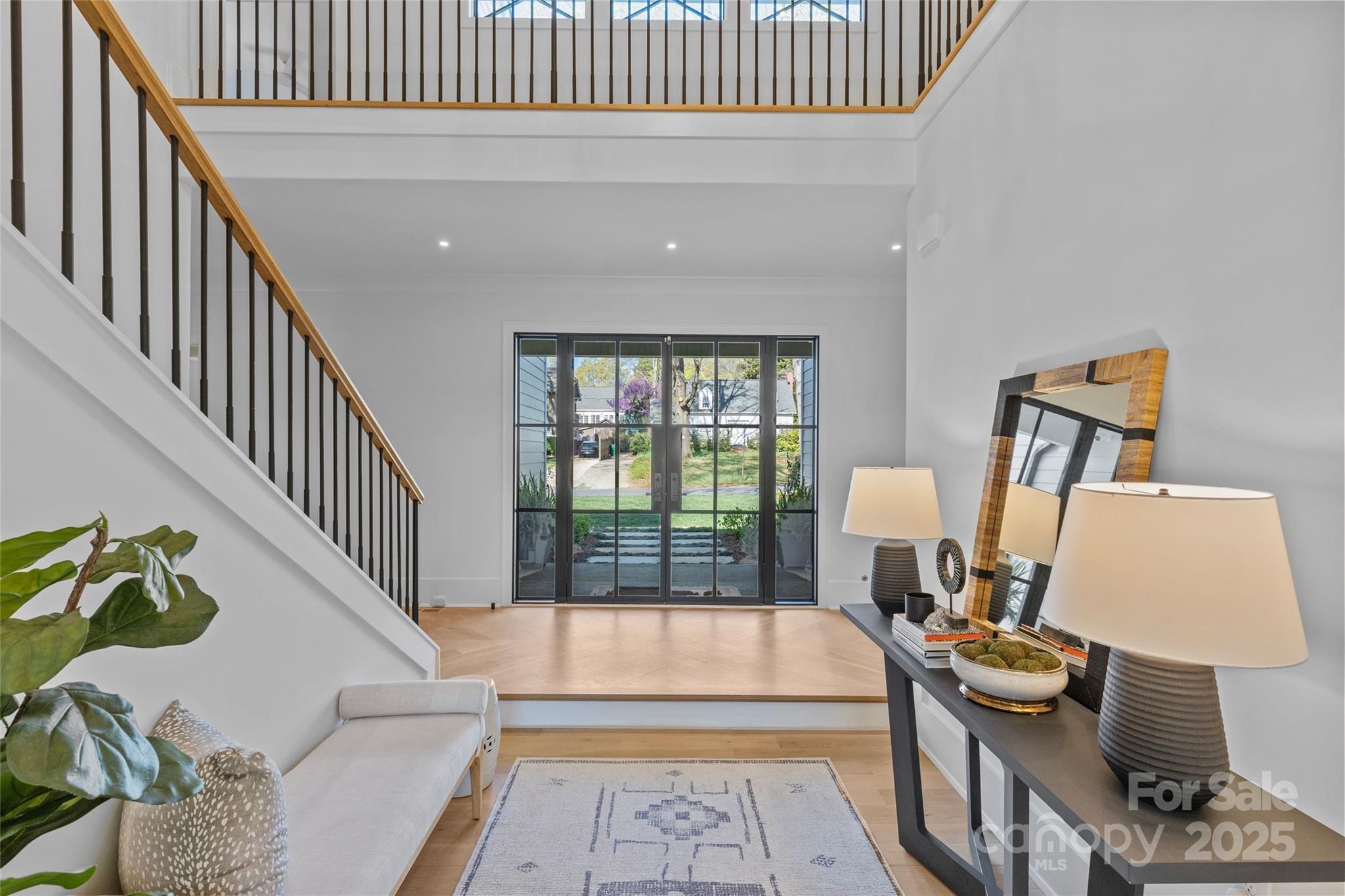 2637 Normandy Road Property Photo 4
