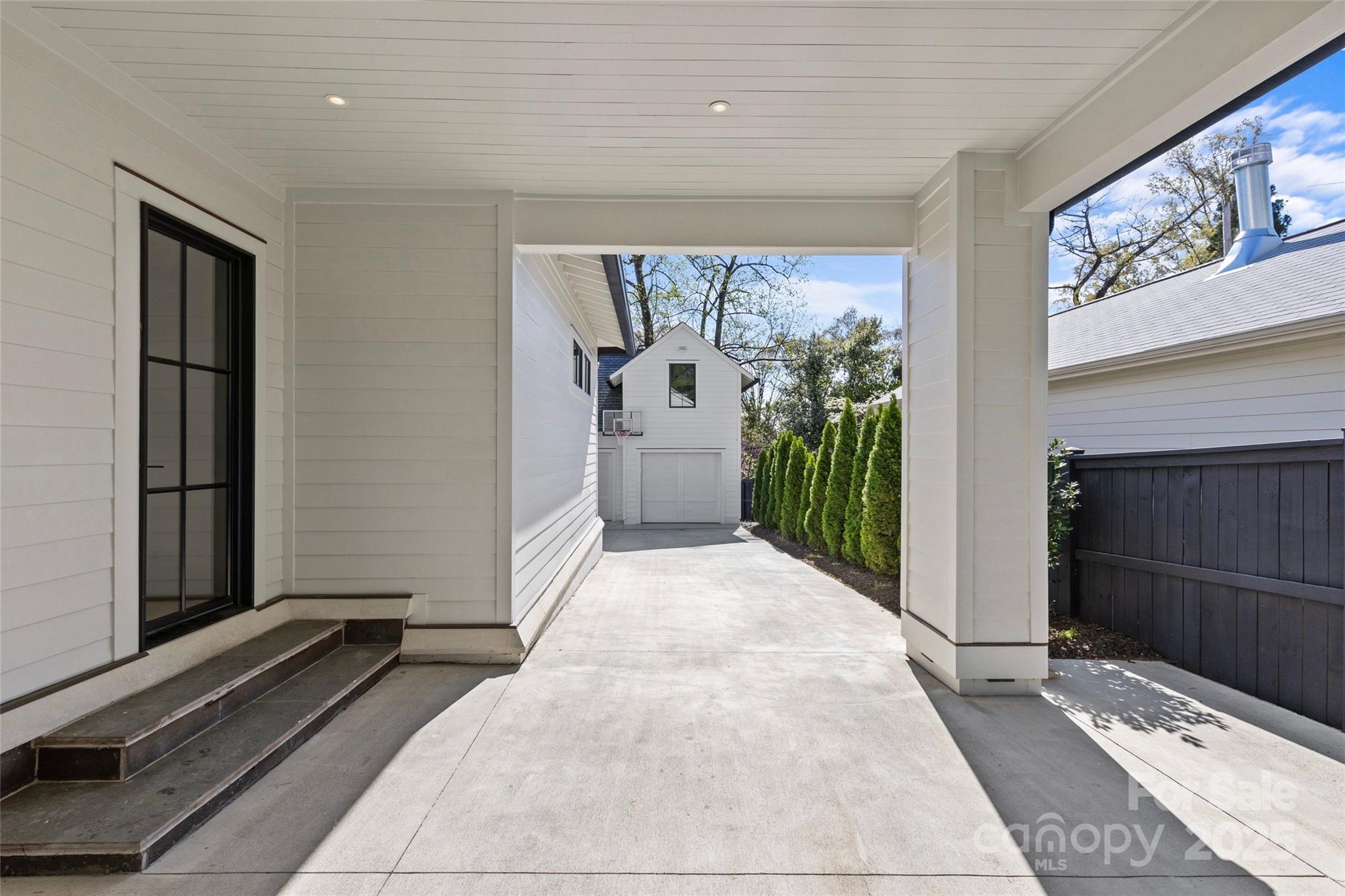 2637 Normandy Road Property Photo 41