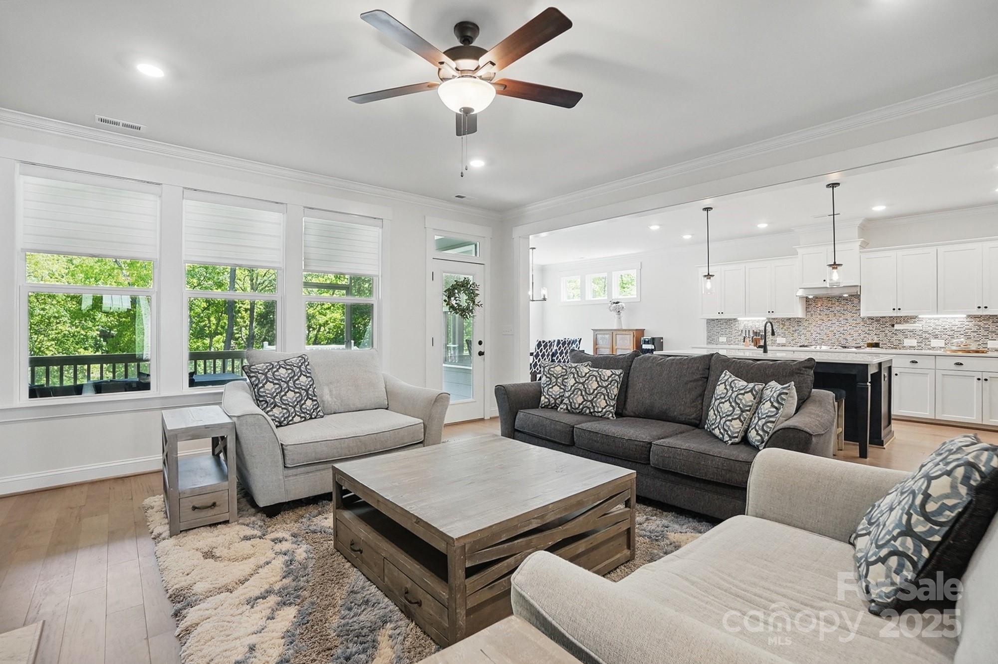 4120 Spring Cove Way Property Photo 10