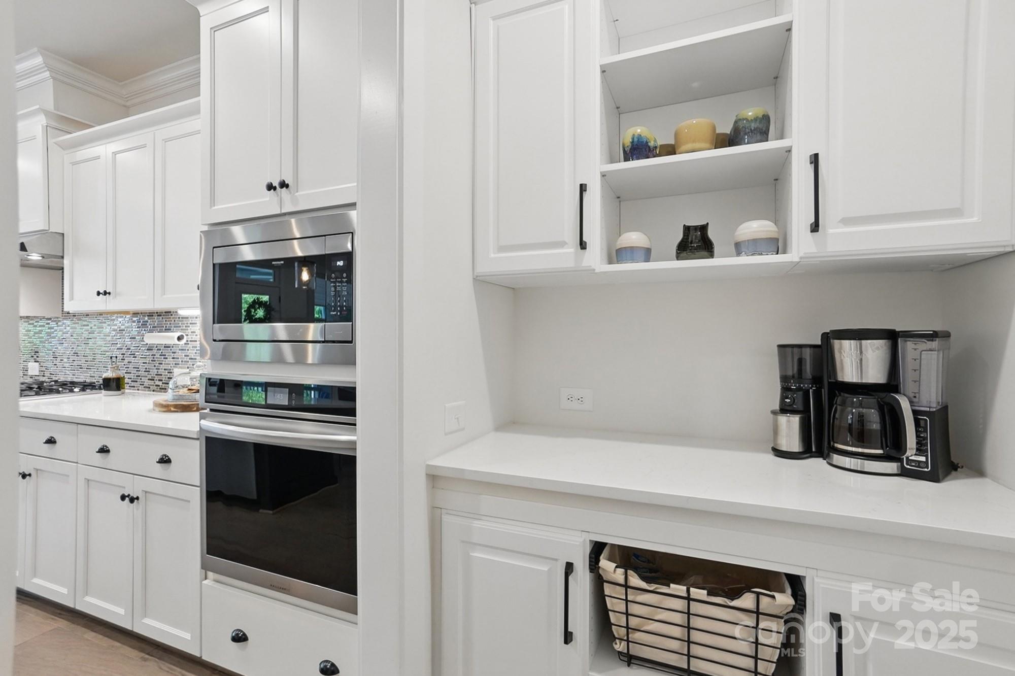 4120 Spring Cove Way Property Photo 15