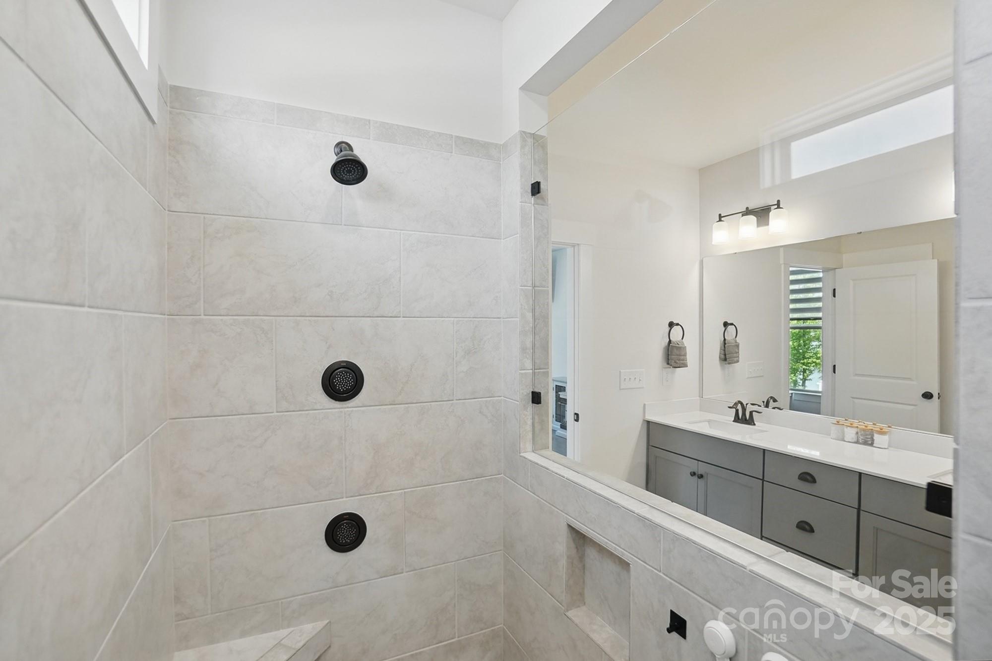 4120 Spring Cove Way Property Photo 20