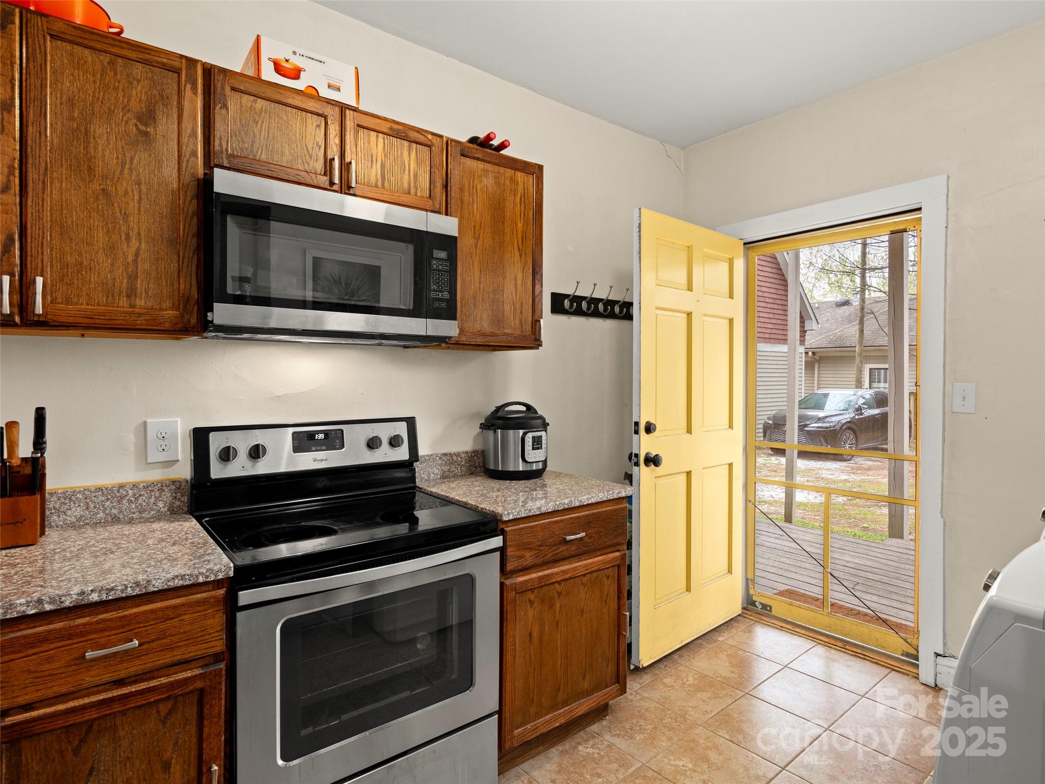 21 Bearden Avenue Property Photo 9