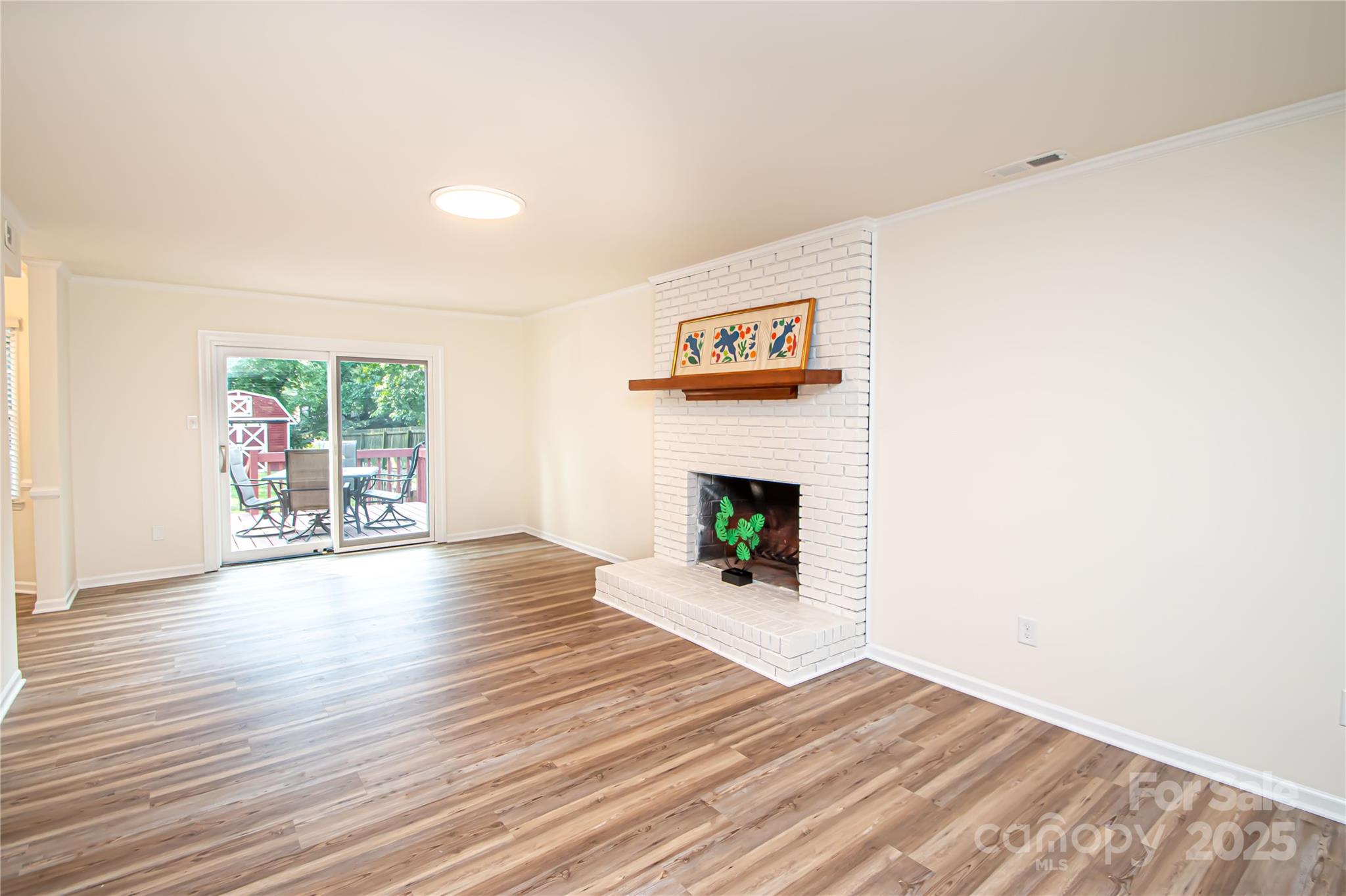 7111 Sythe Court Property Photo 7
