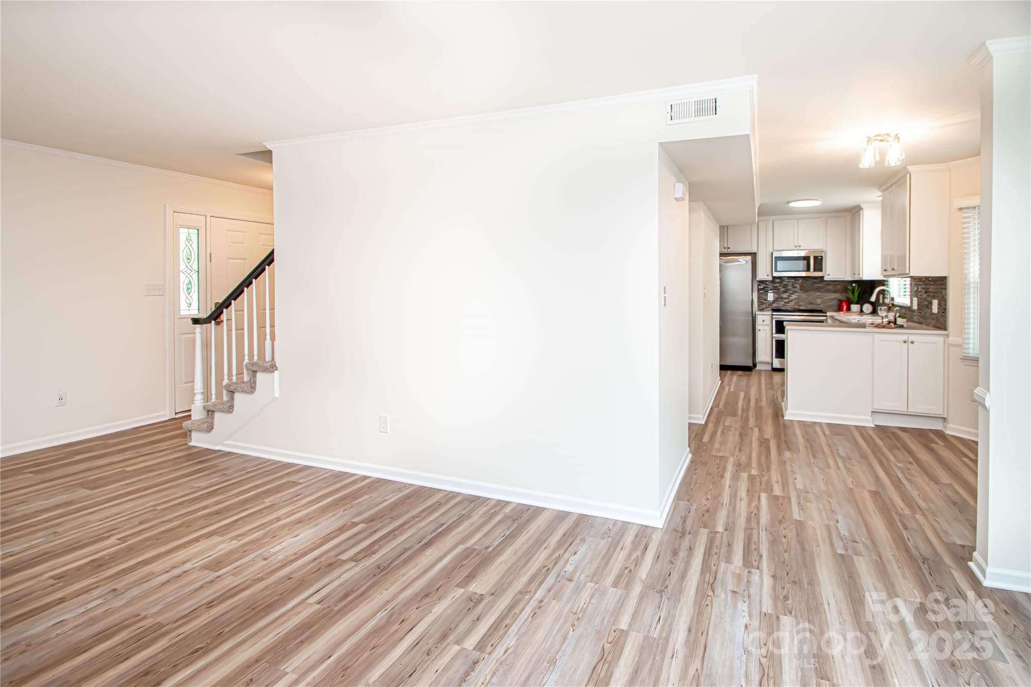 7111 Sythe Court Property Photo 11