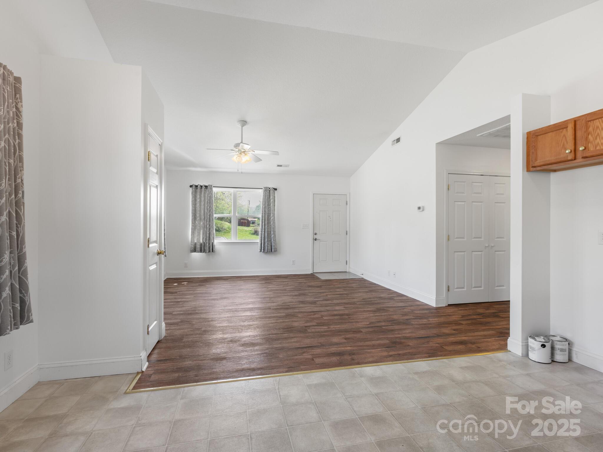 835 3rd Avenue Property Photo 23