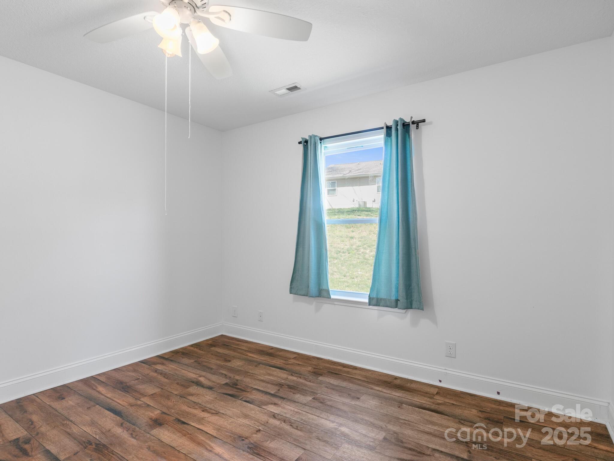 835 3rd Avenue Property Photo 28