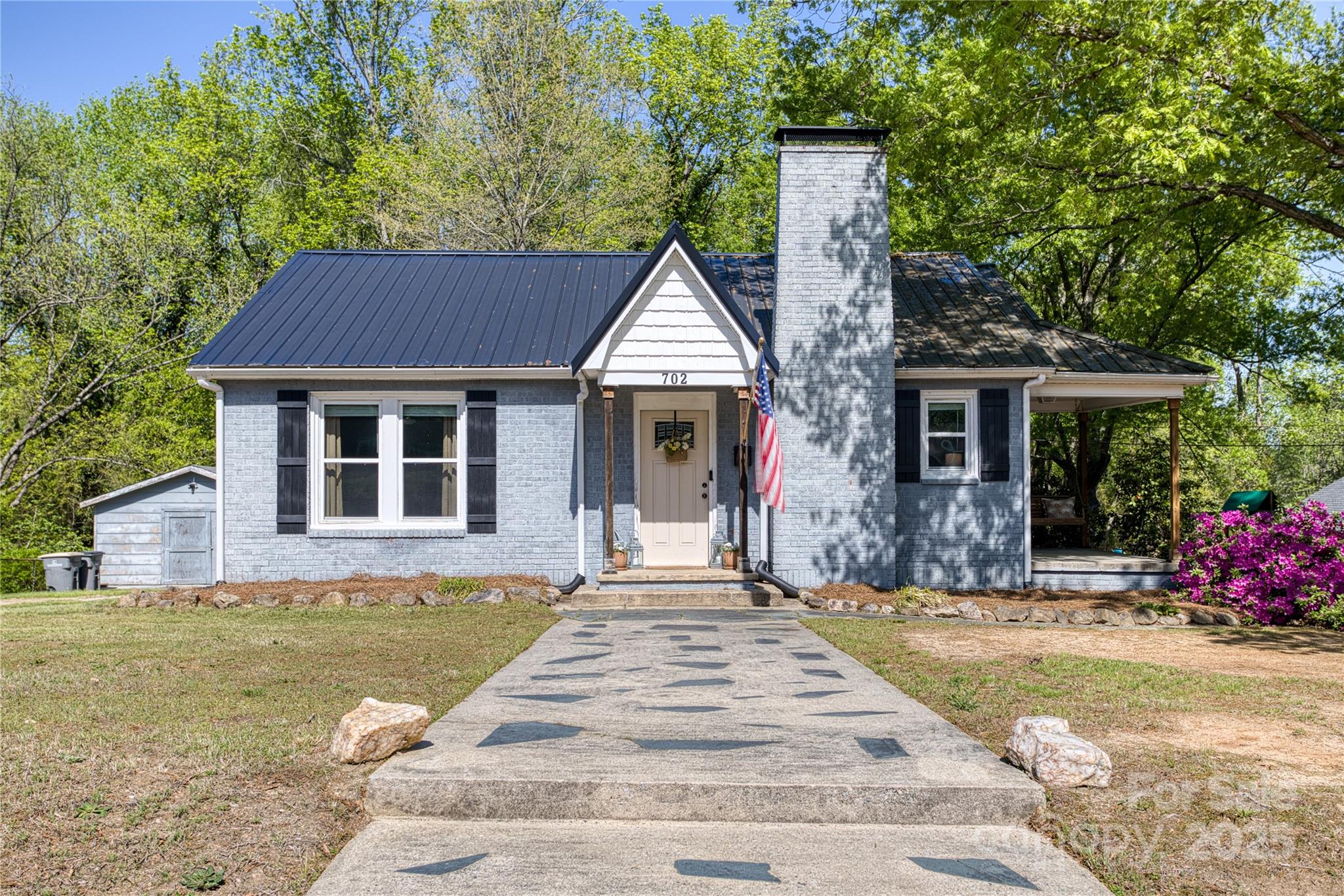 702 Hazel Avenue Property Photo