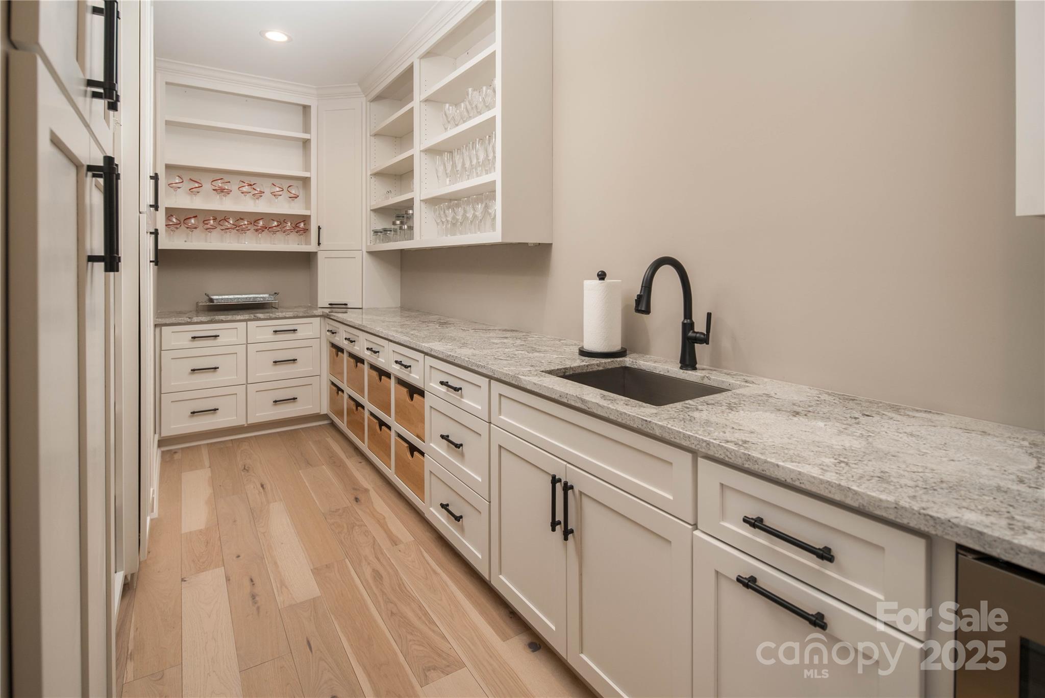 1555 Royal Lane Property Photo 13