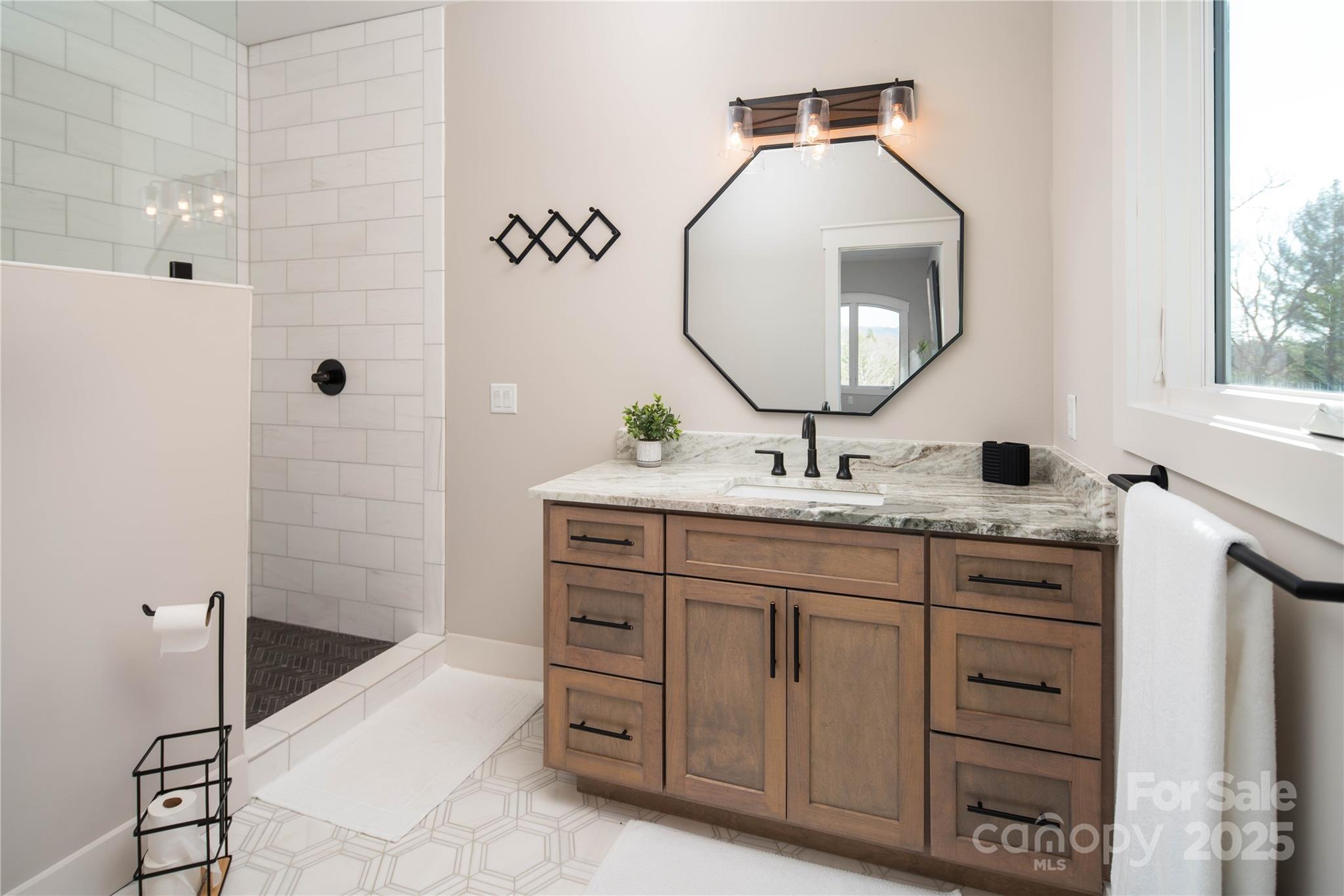 1555 Royal Lane Property Photo 25