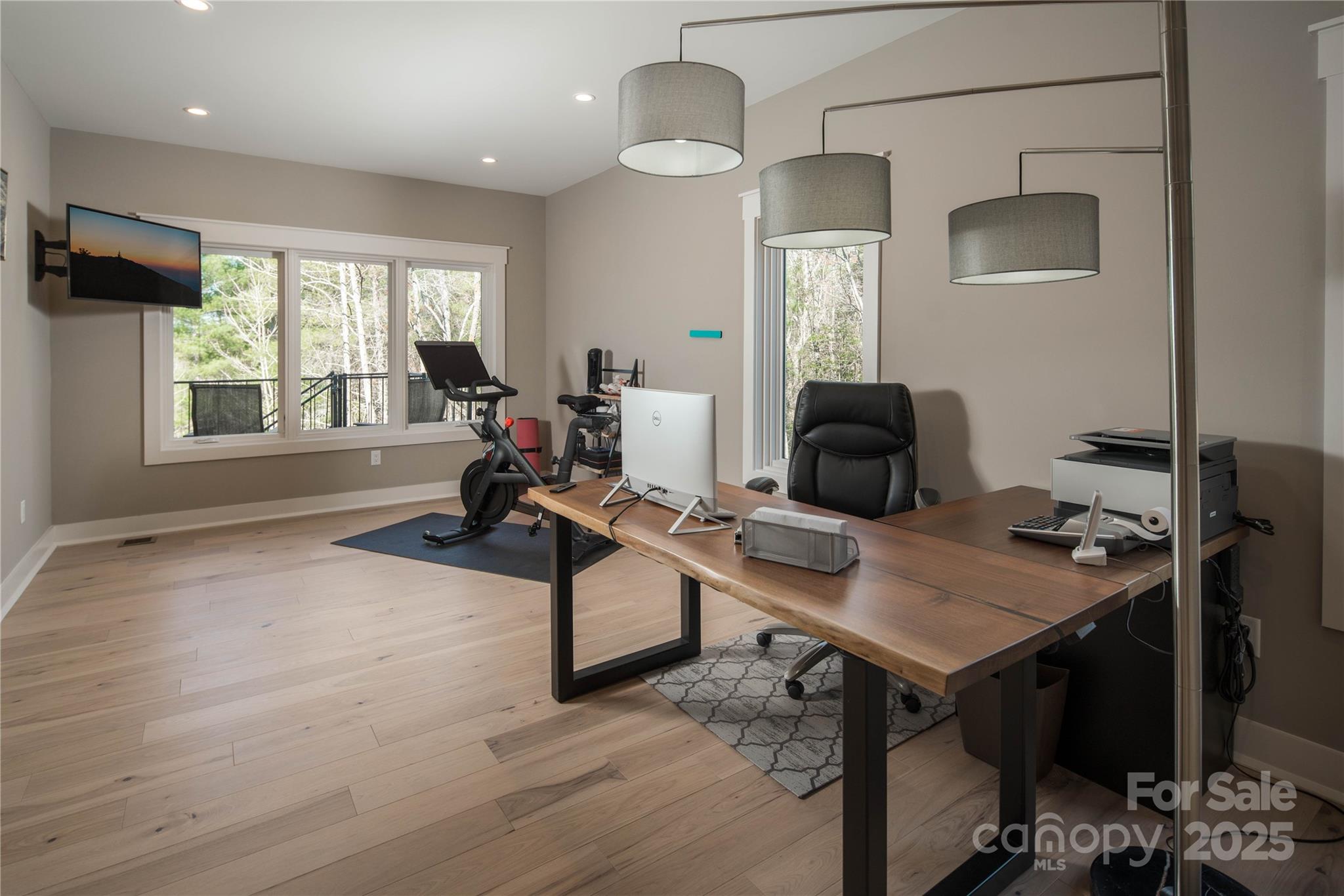 1555 Royal Lane Property Photo 32