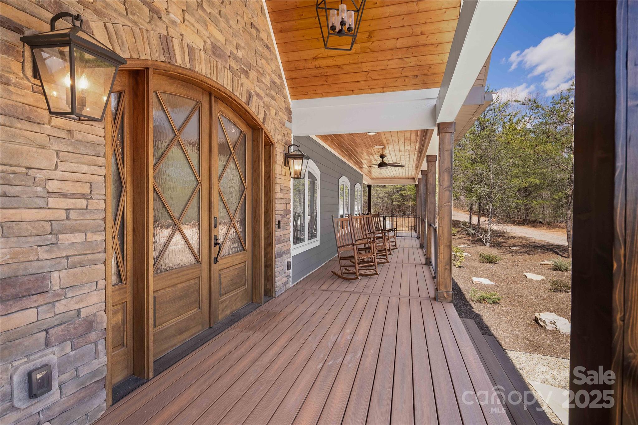 1555 Royal Lane Property Photo 34