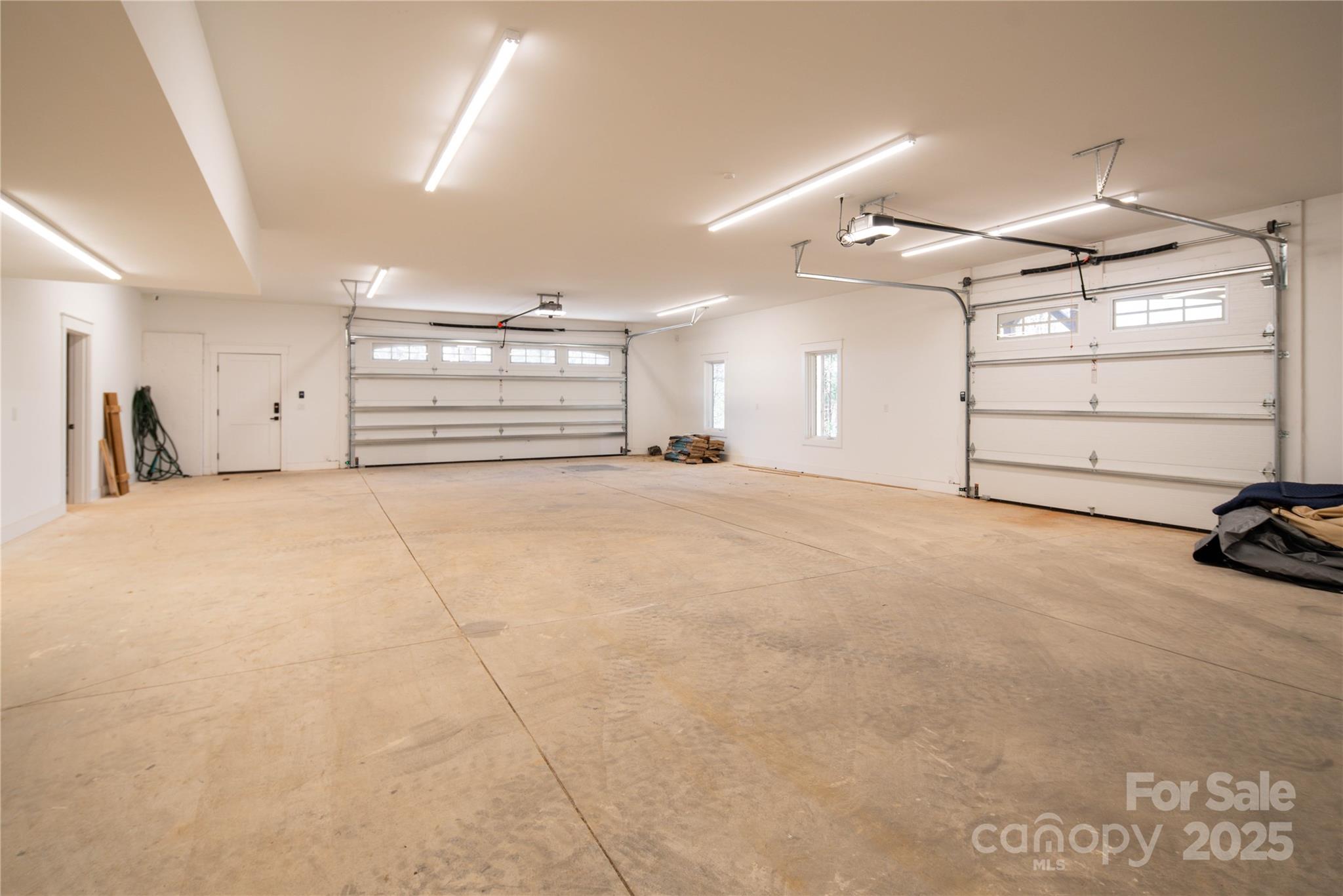 1555 Royal Lane Property Photo 39