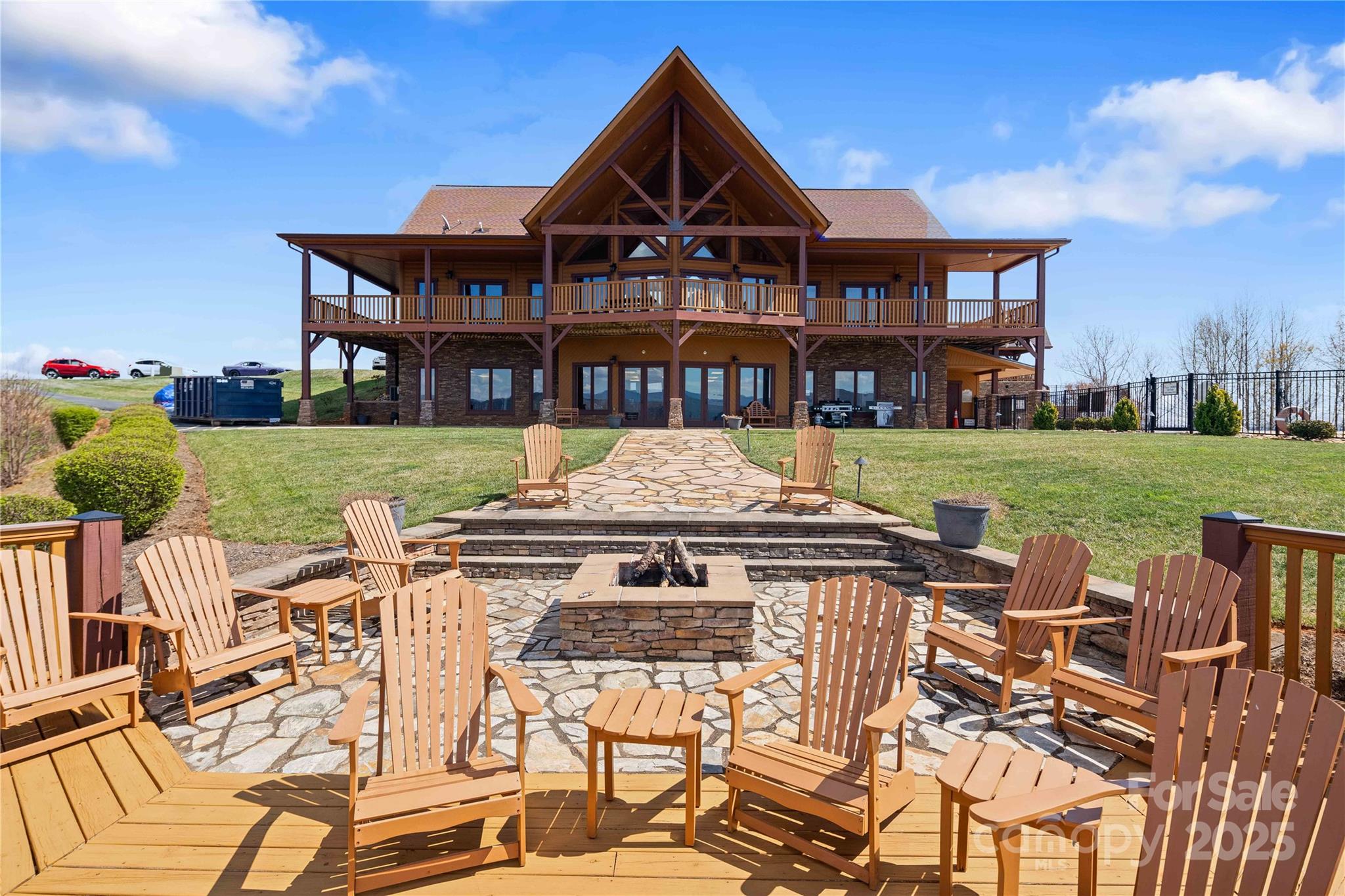 1555 Royal Lane Property Photo 41