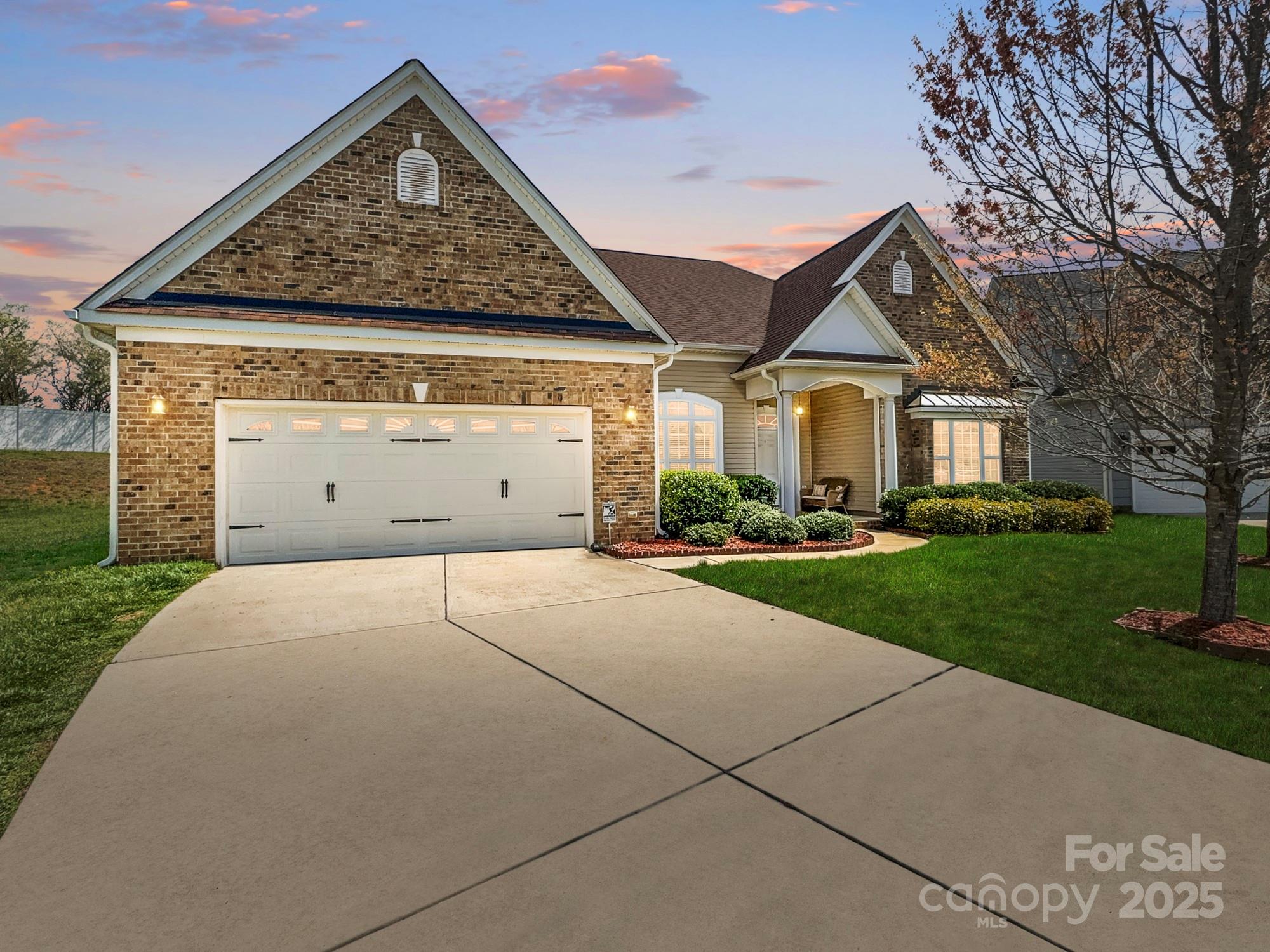 7371 Vanguard Court Property Photo