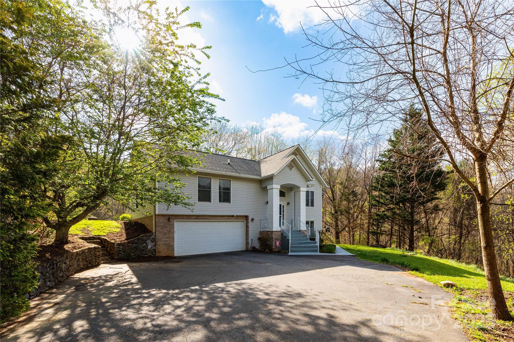110 Red Fox Den Road Property Photo
