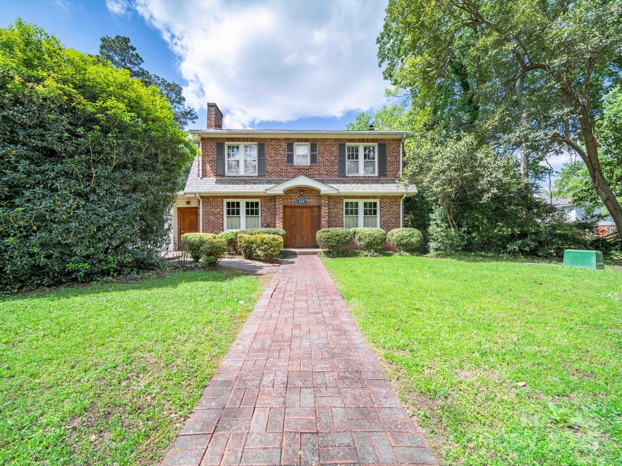 208 Park Avenue Property Photo