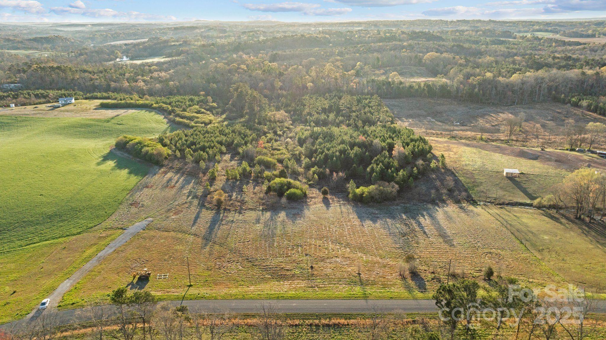 6318 Army Road Property Photo