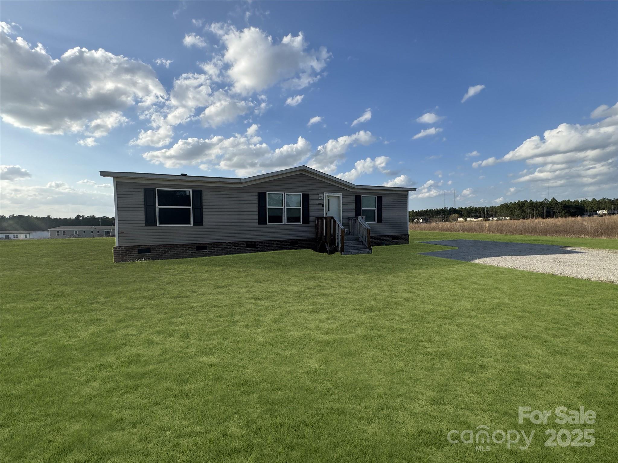 208 Steen Road Property Photo
