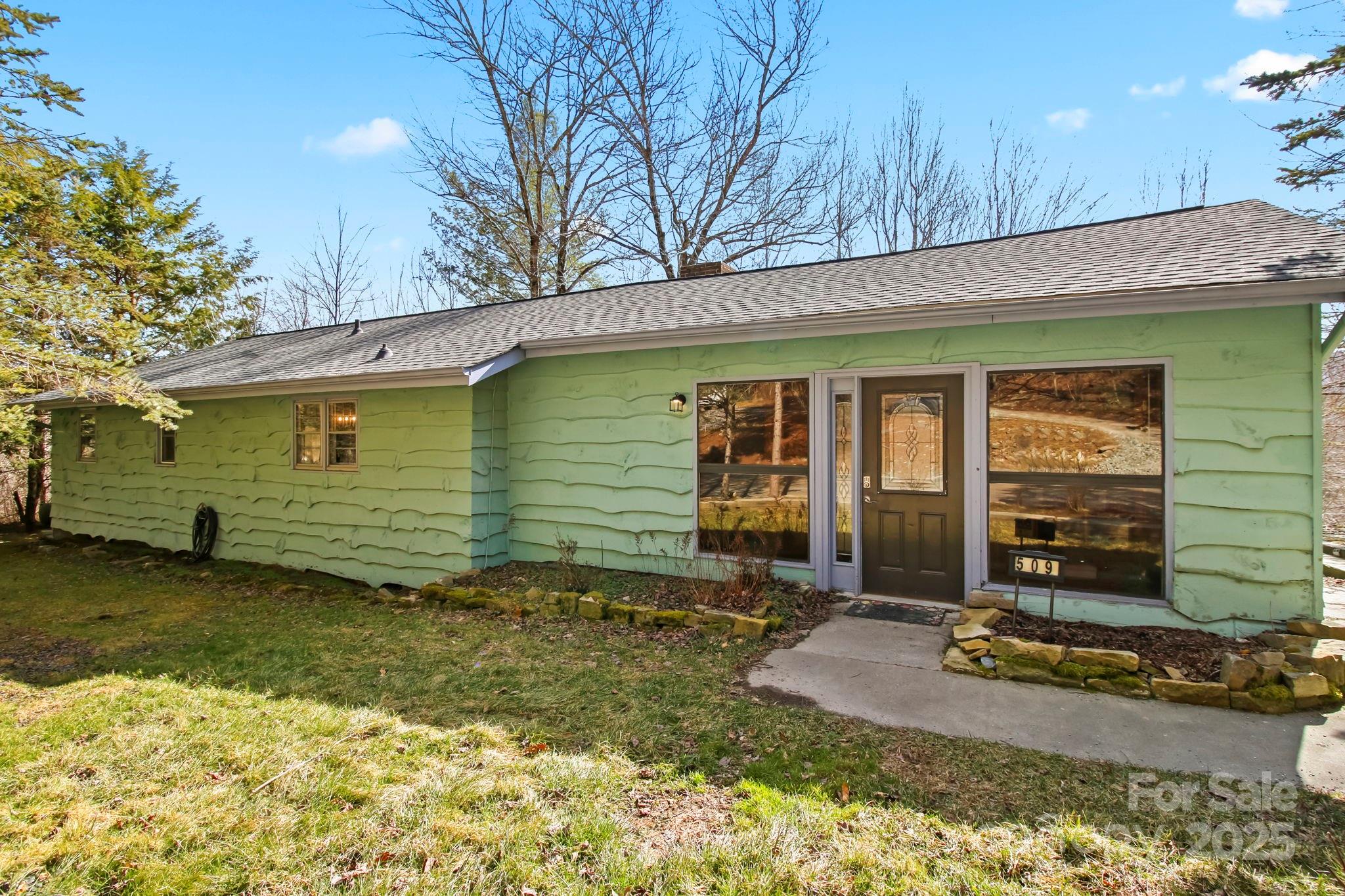 509 Seven Devils Road Property Photo