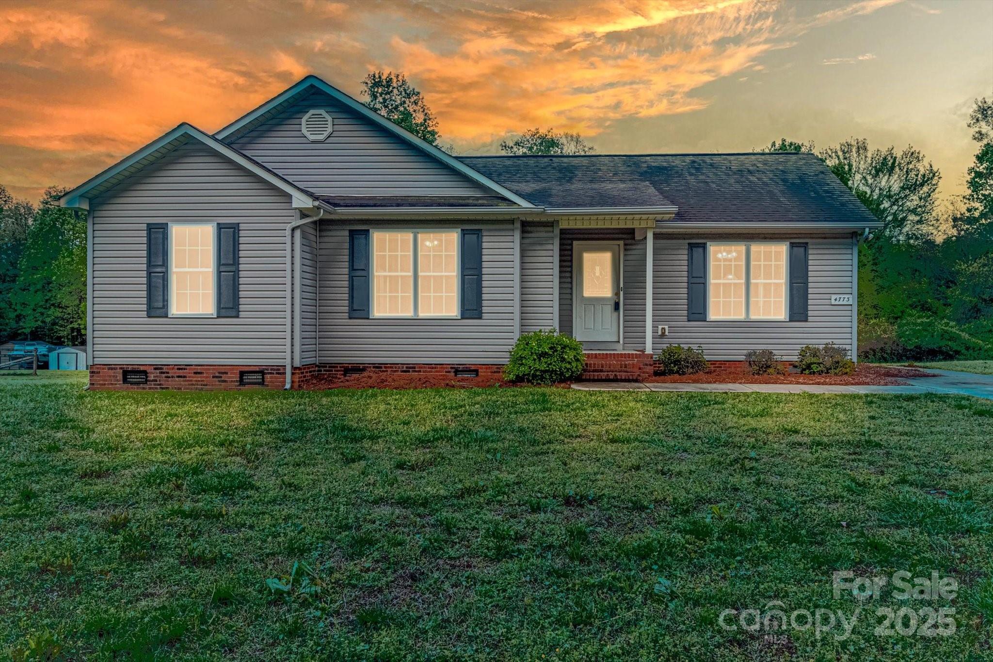 4773 Westwinds Road Property Photo