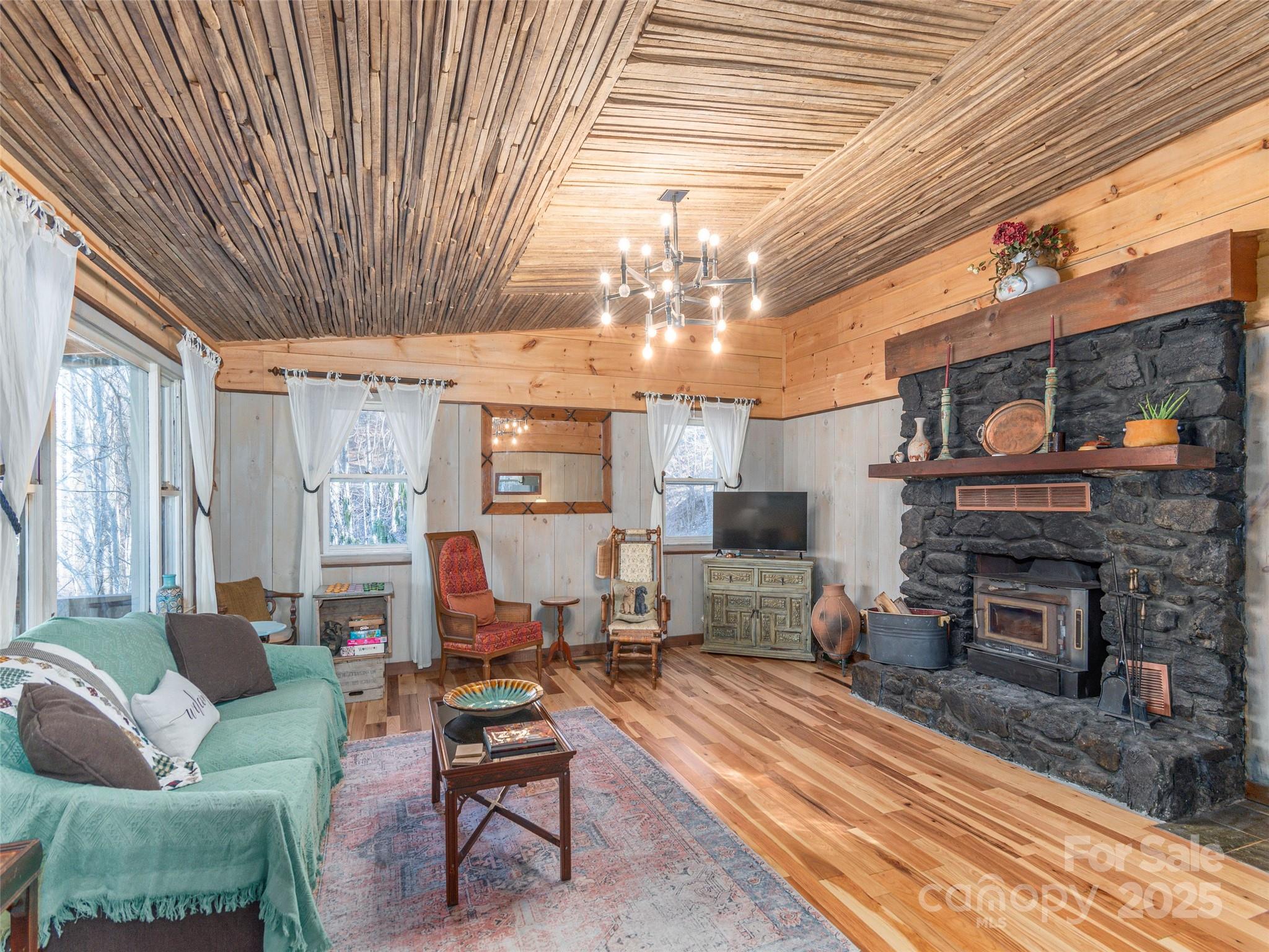83 Rocky Ridge Road Property Photo