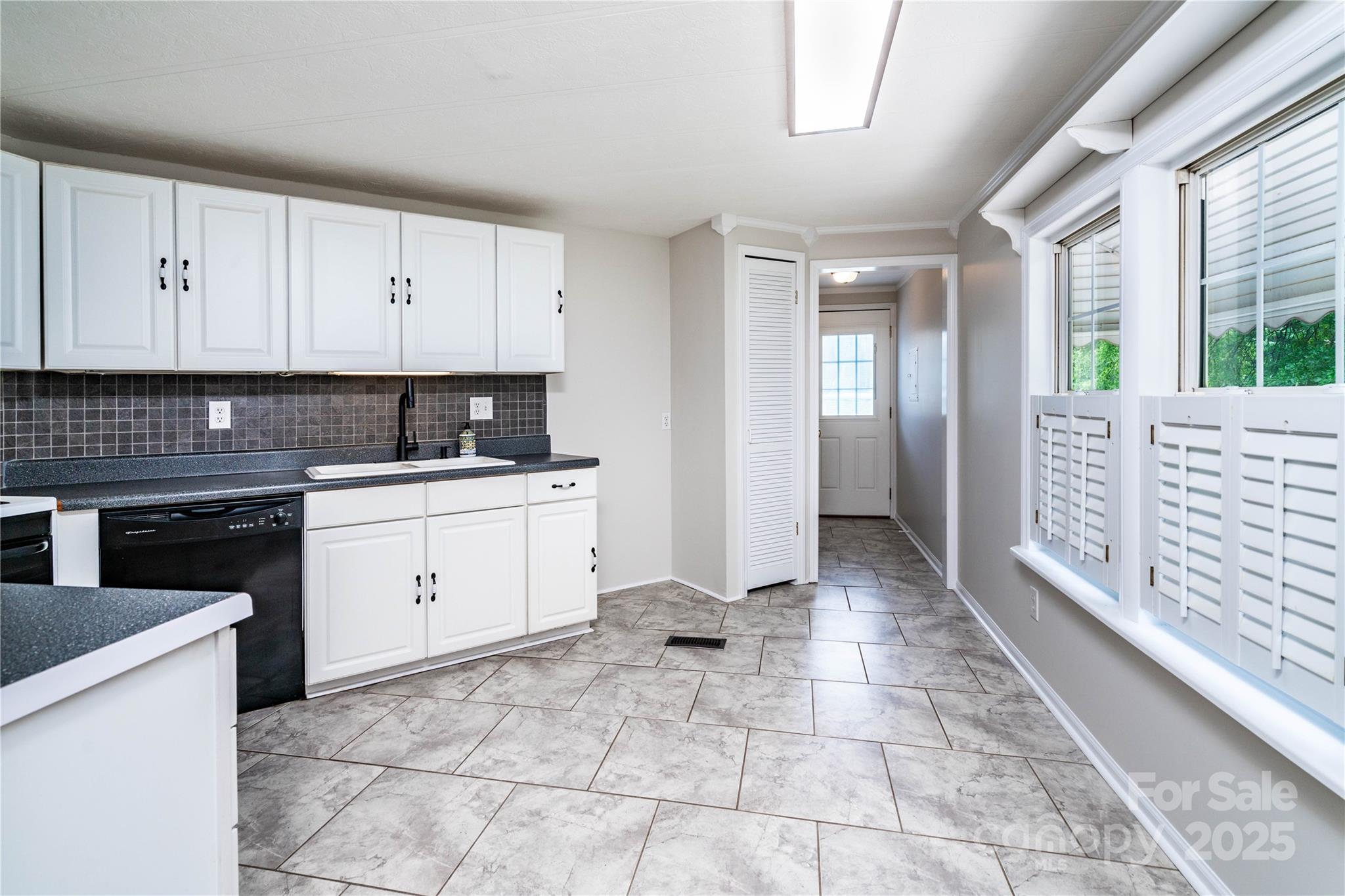 7050 Forney Hill Road Property Photo 8