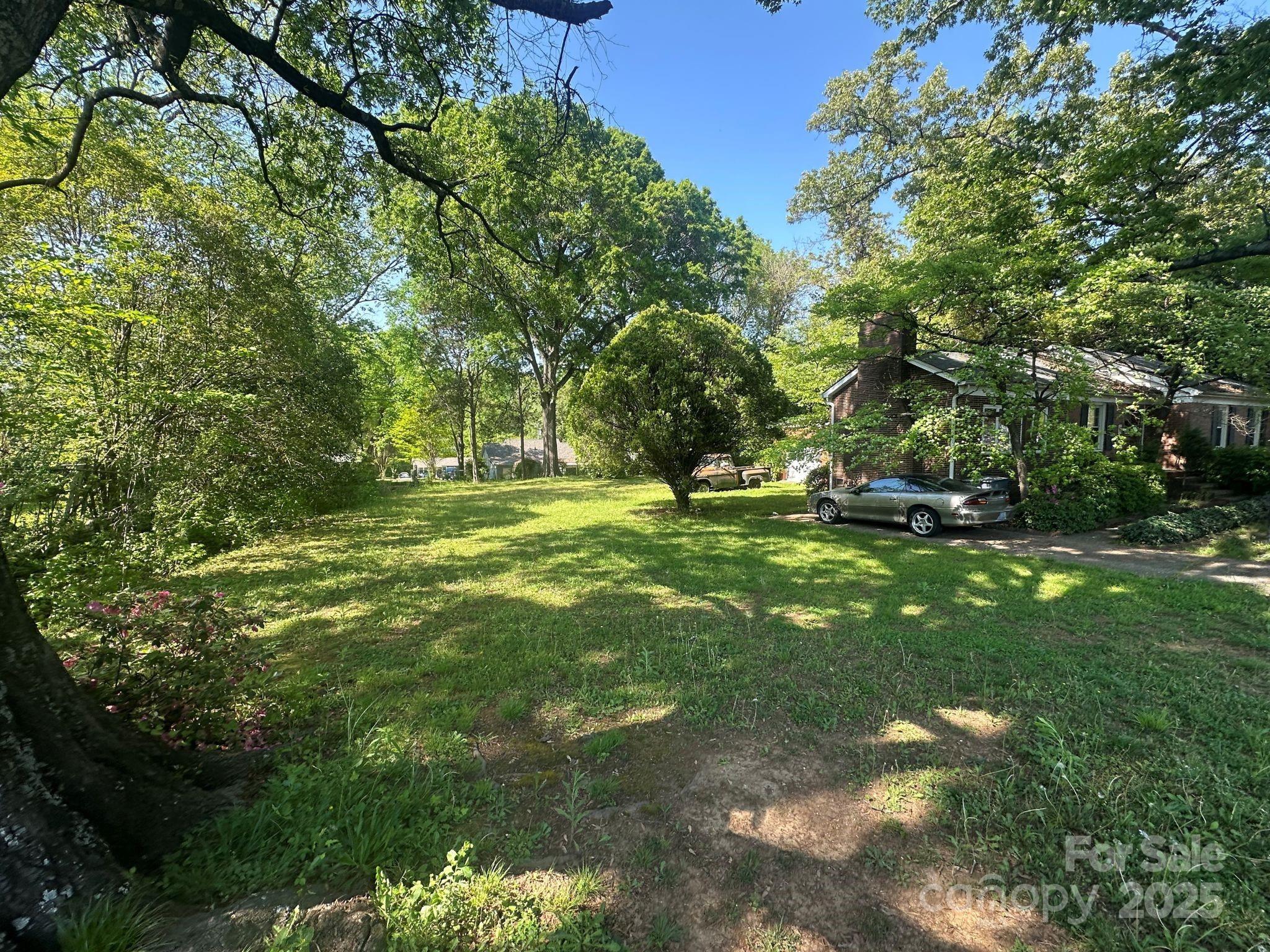 4301 The Plaza Property Photo 2