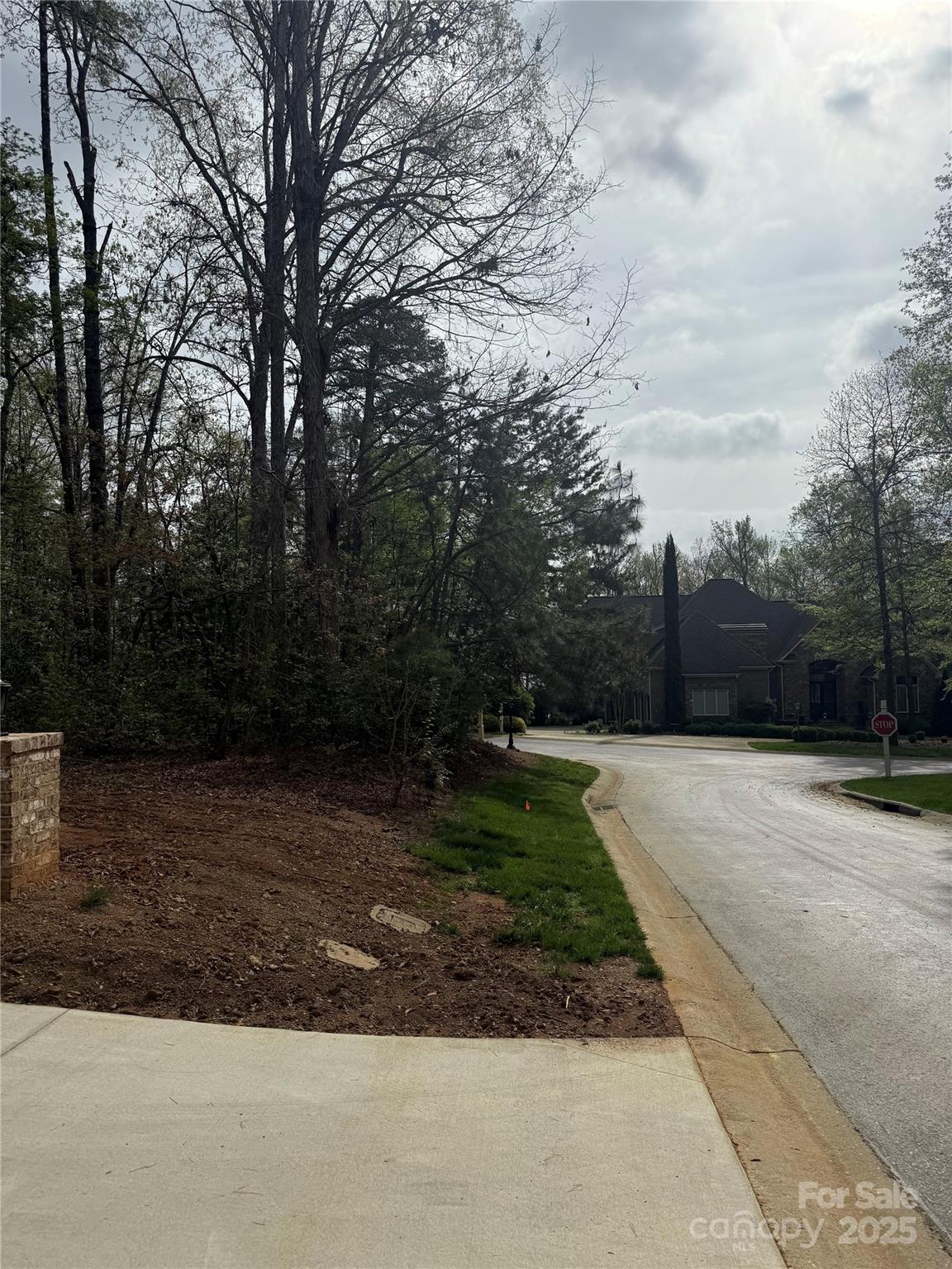 102 Archer Glen 27 Property Photo 8