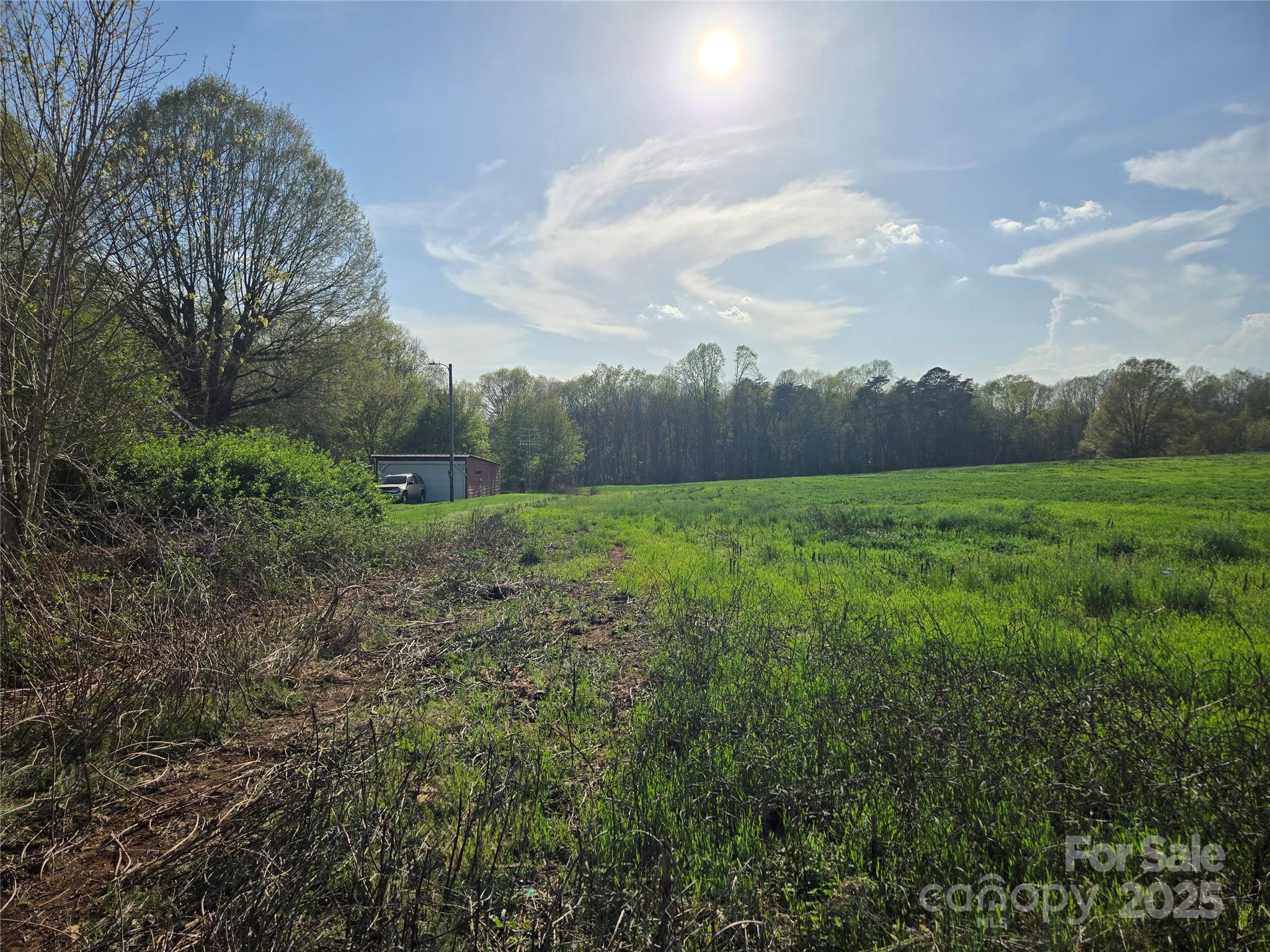 27018 Real Estate Listings Main Image