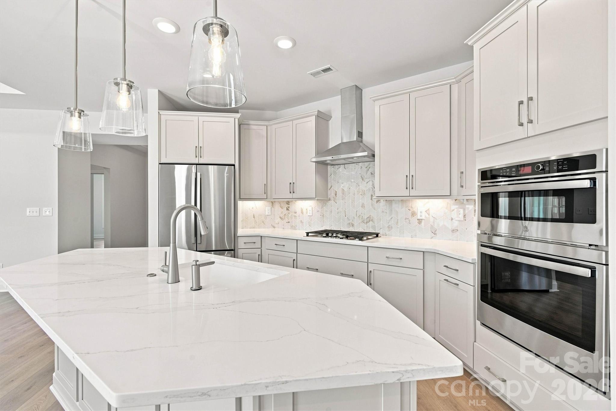 4185 Creek Bridge Circle 45 Property Photo 10