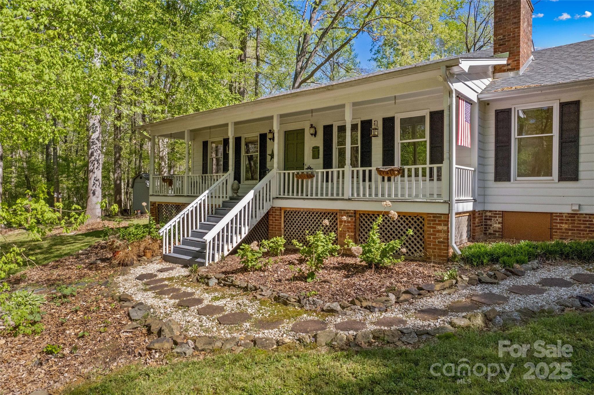 927 Smith Road Property Photo 10