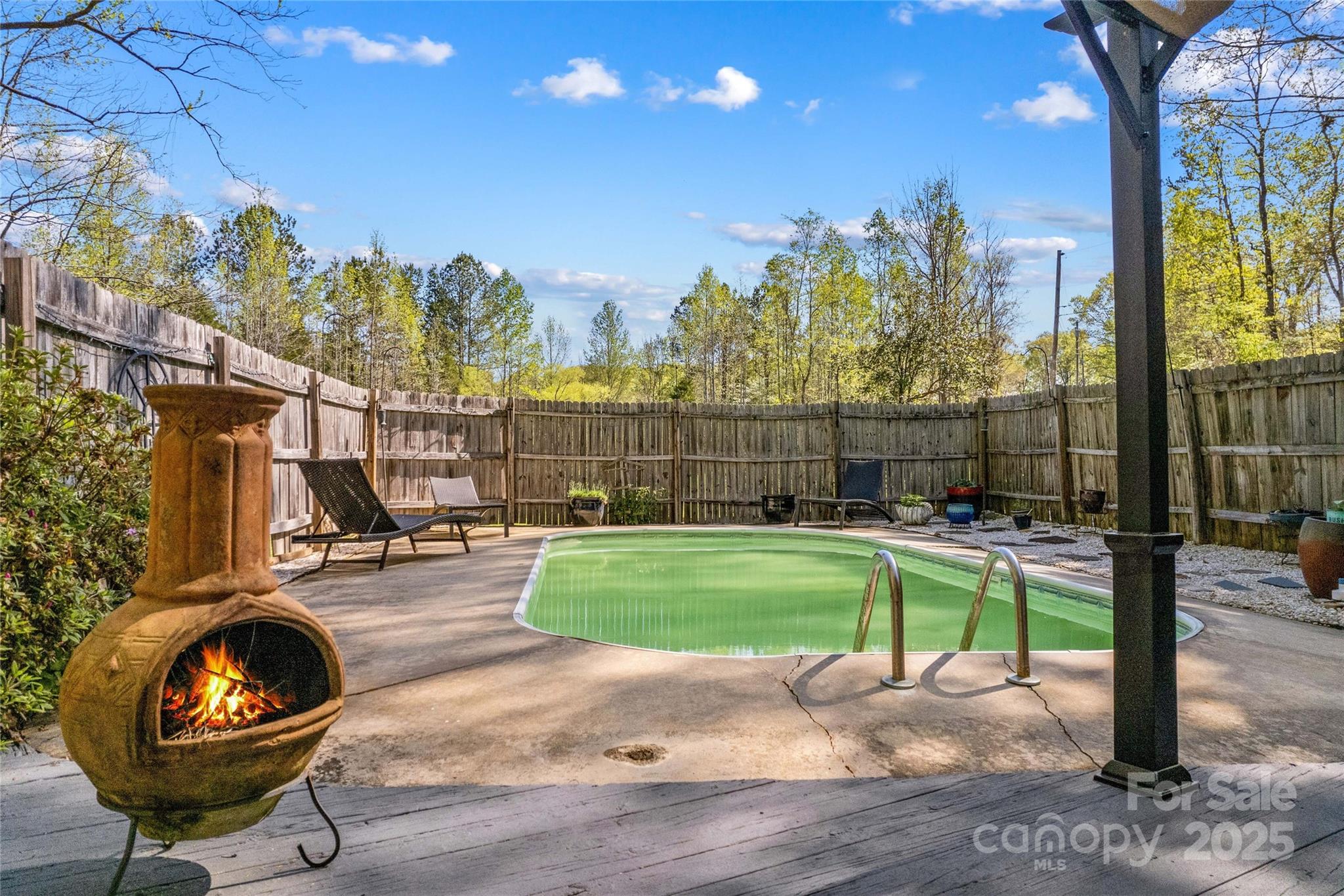 927 Smith Road Property Photo 31