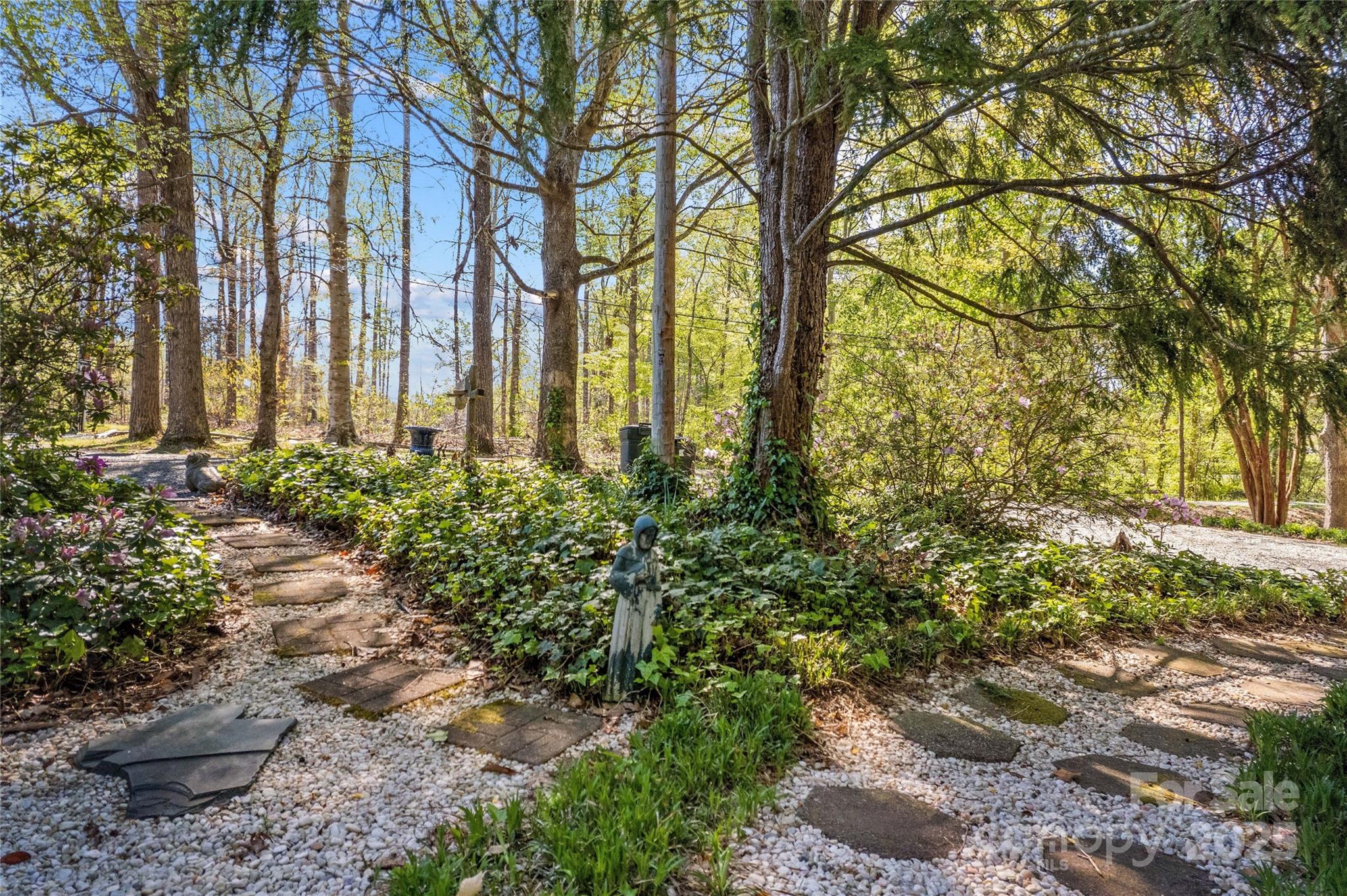 927 Smith Road Property Photo 42