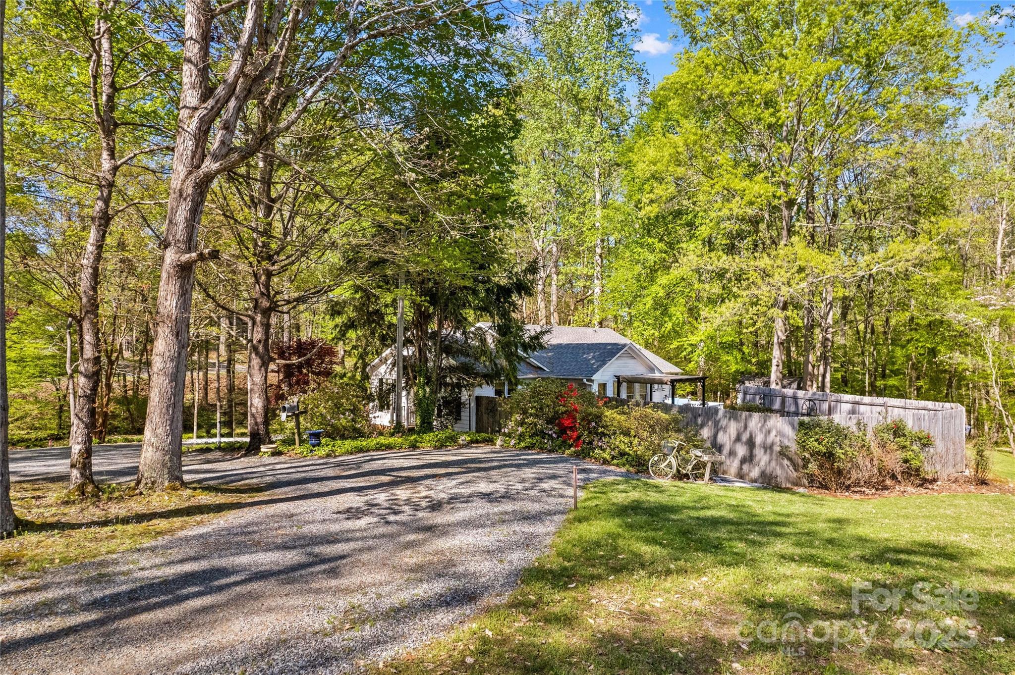 927 Smith Road Property Photo 45