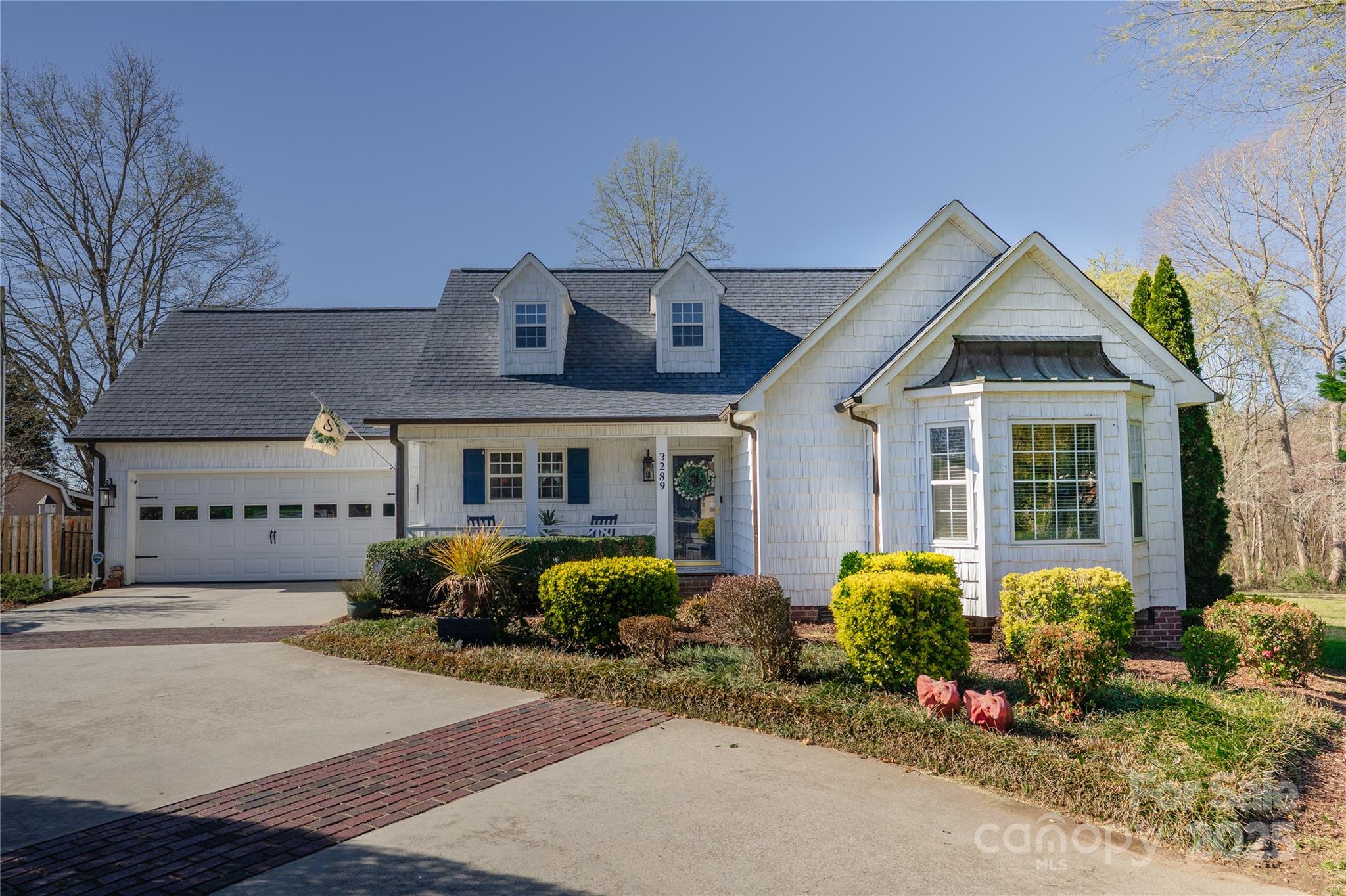 3289 Tyro Road Property Photo