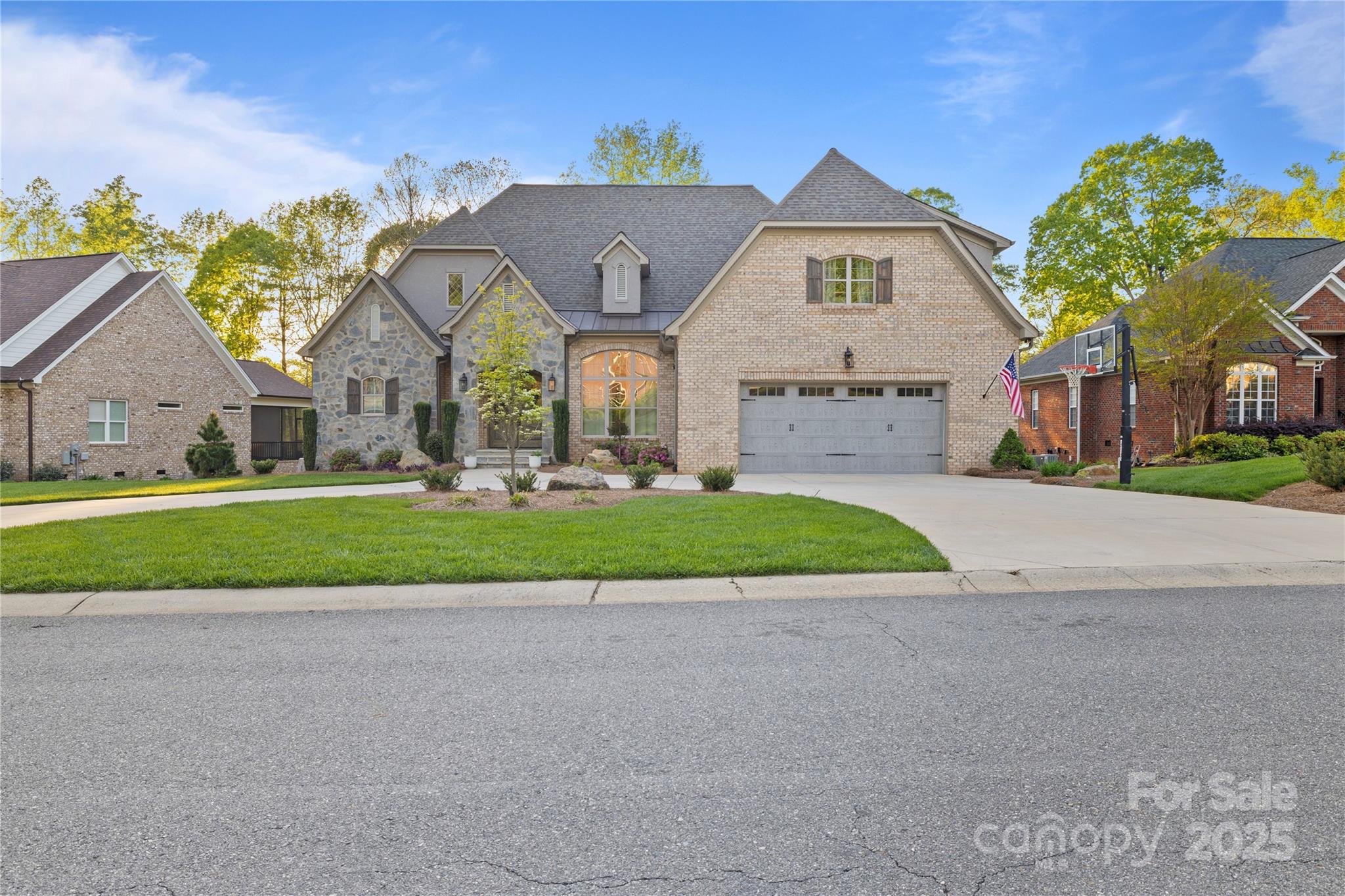 4025 Foxes Trail Property Photo