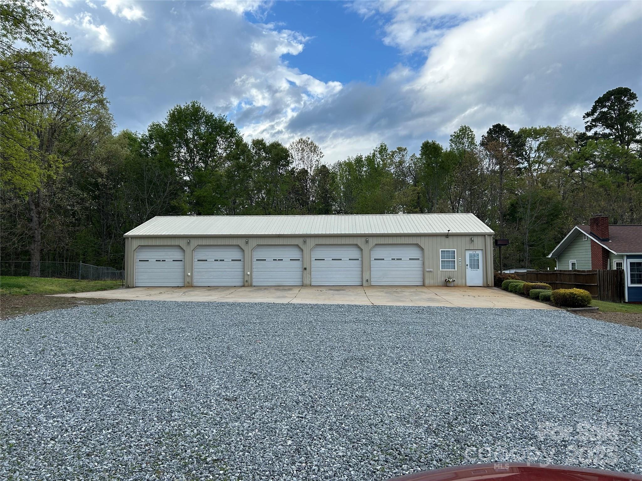 478 Butler Road Property Photo 2