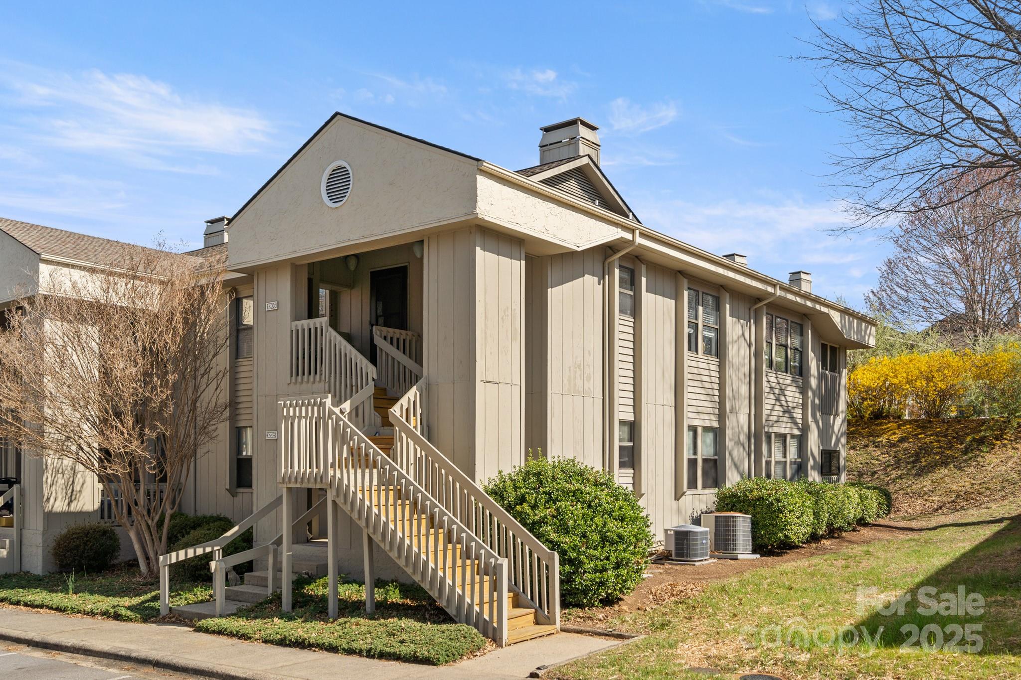 1206 Abbey Circle Property Photo
