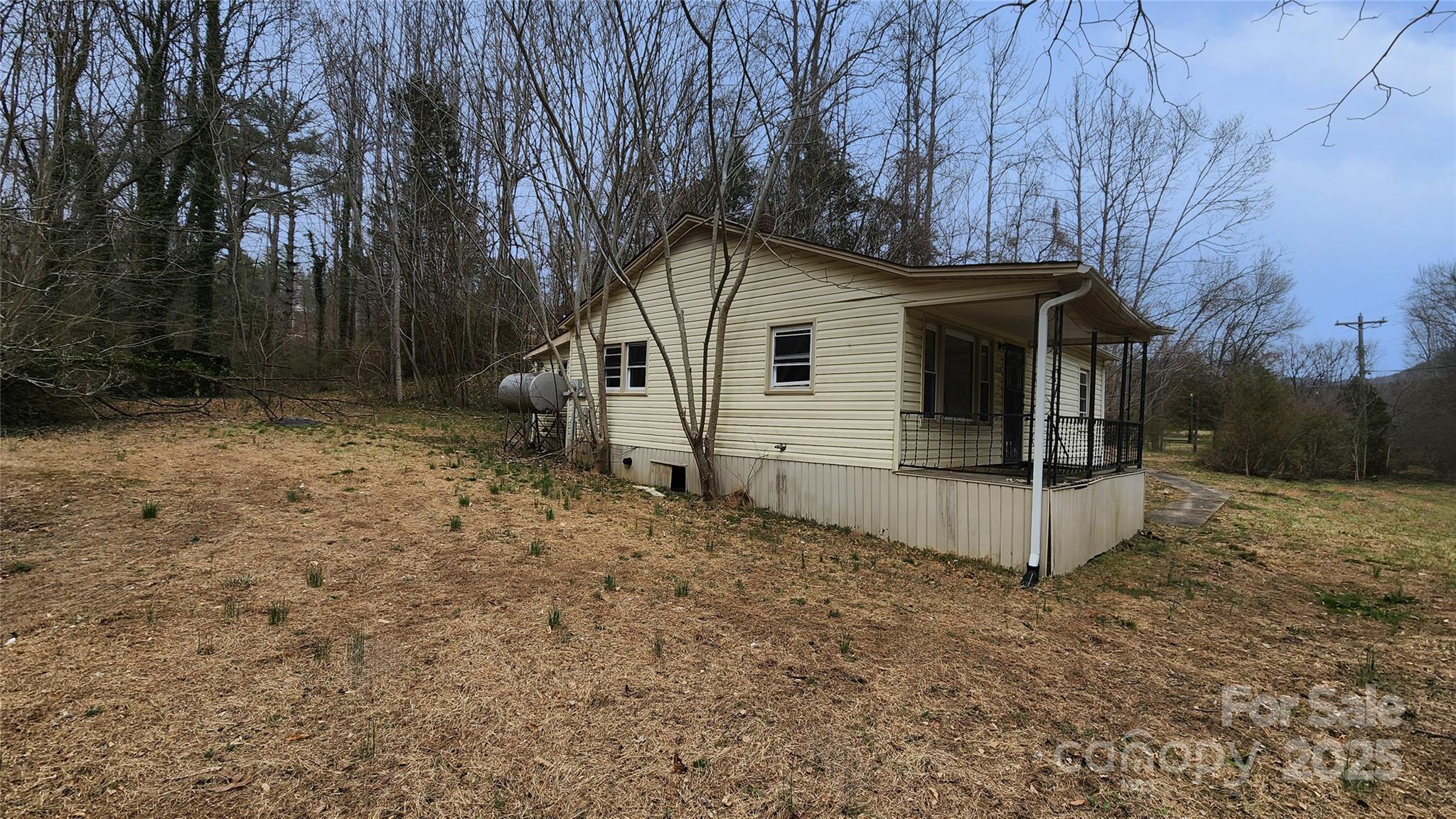 2379 Indian Grave Road Property Photo 1
