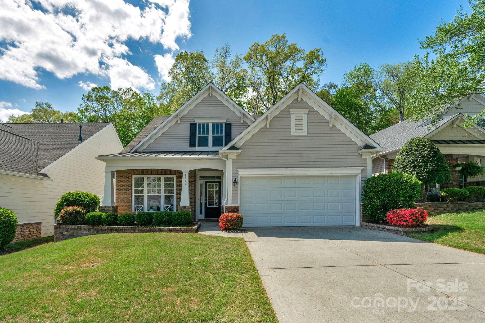 2136 Ashley River Road Property Photo 1