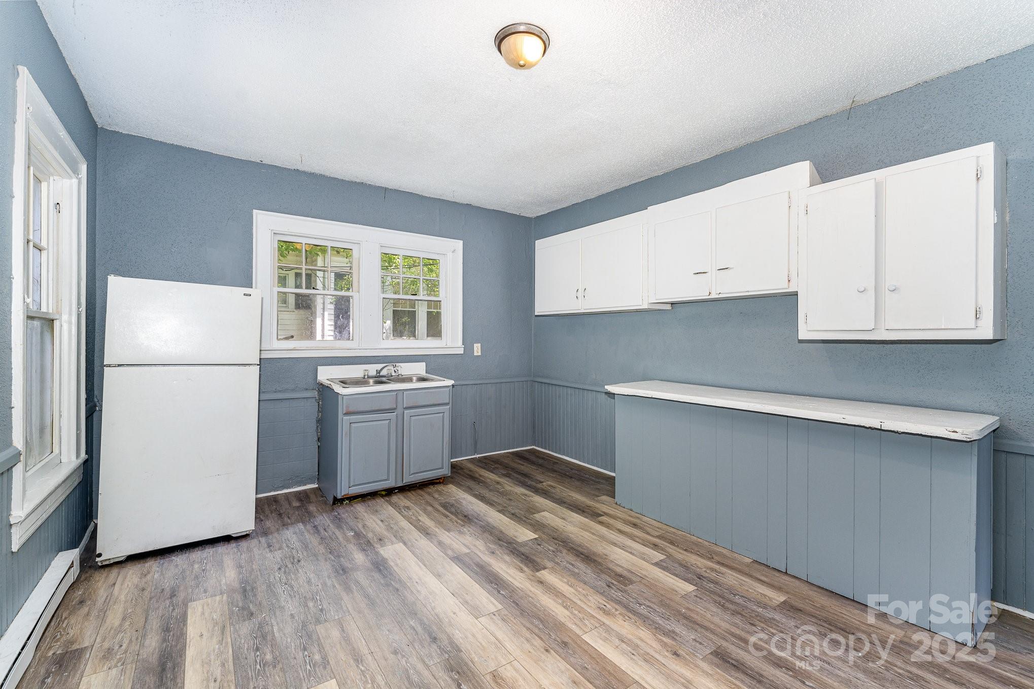 604 Wentworth Street Property Photo 10