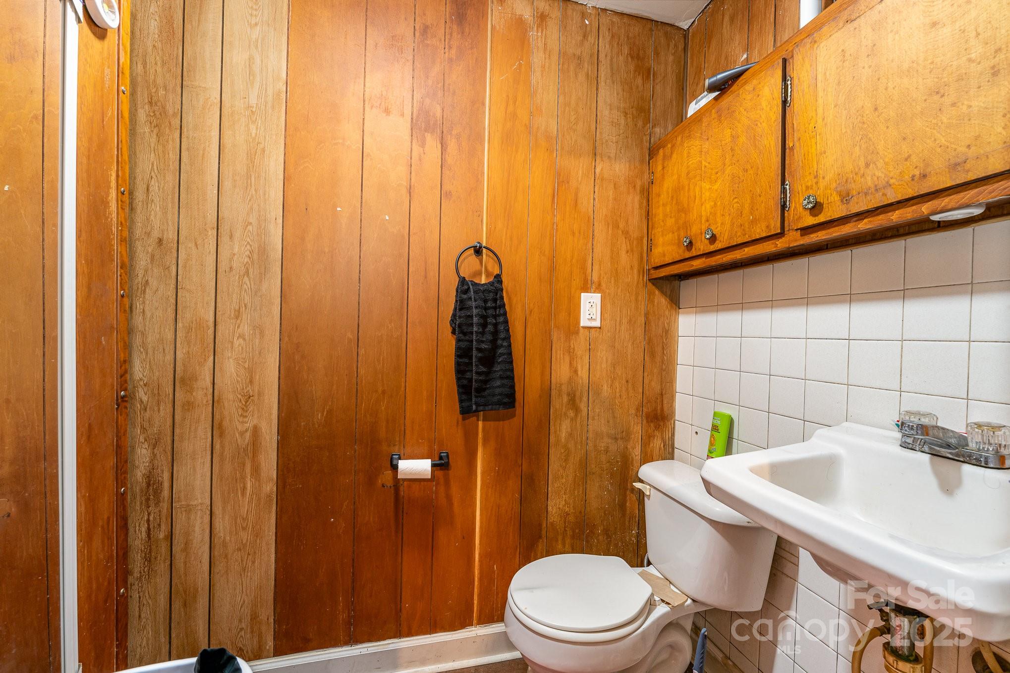 604 Wentworth Street Property Photo 14