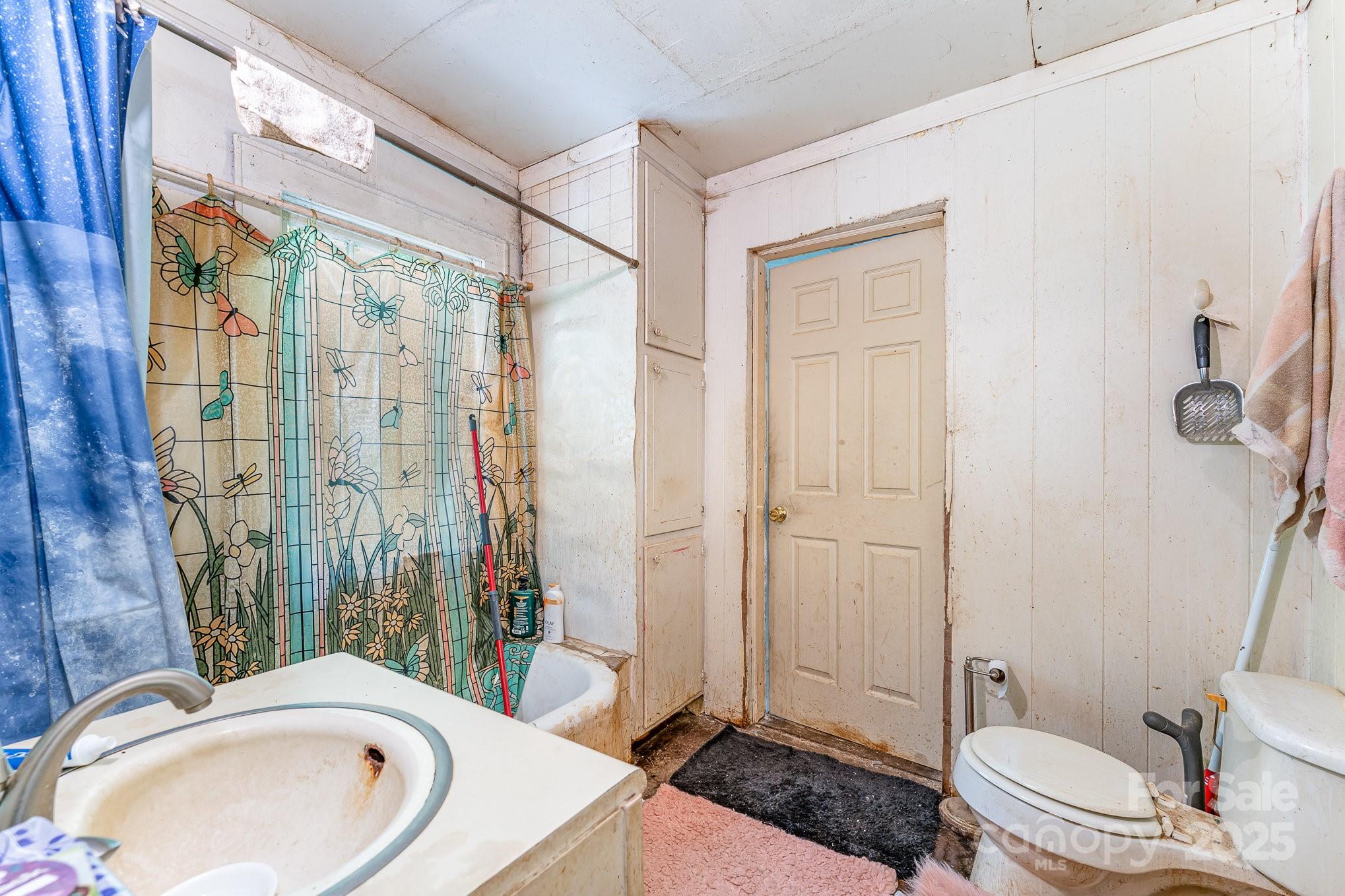 604 Wentworth Street Property Photo 24