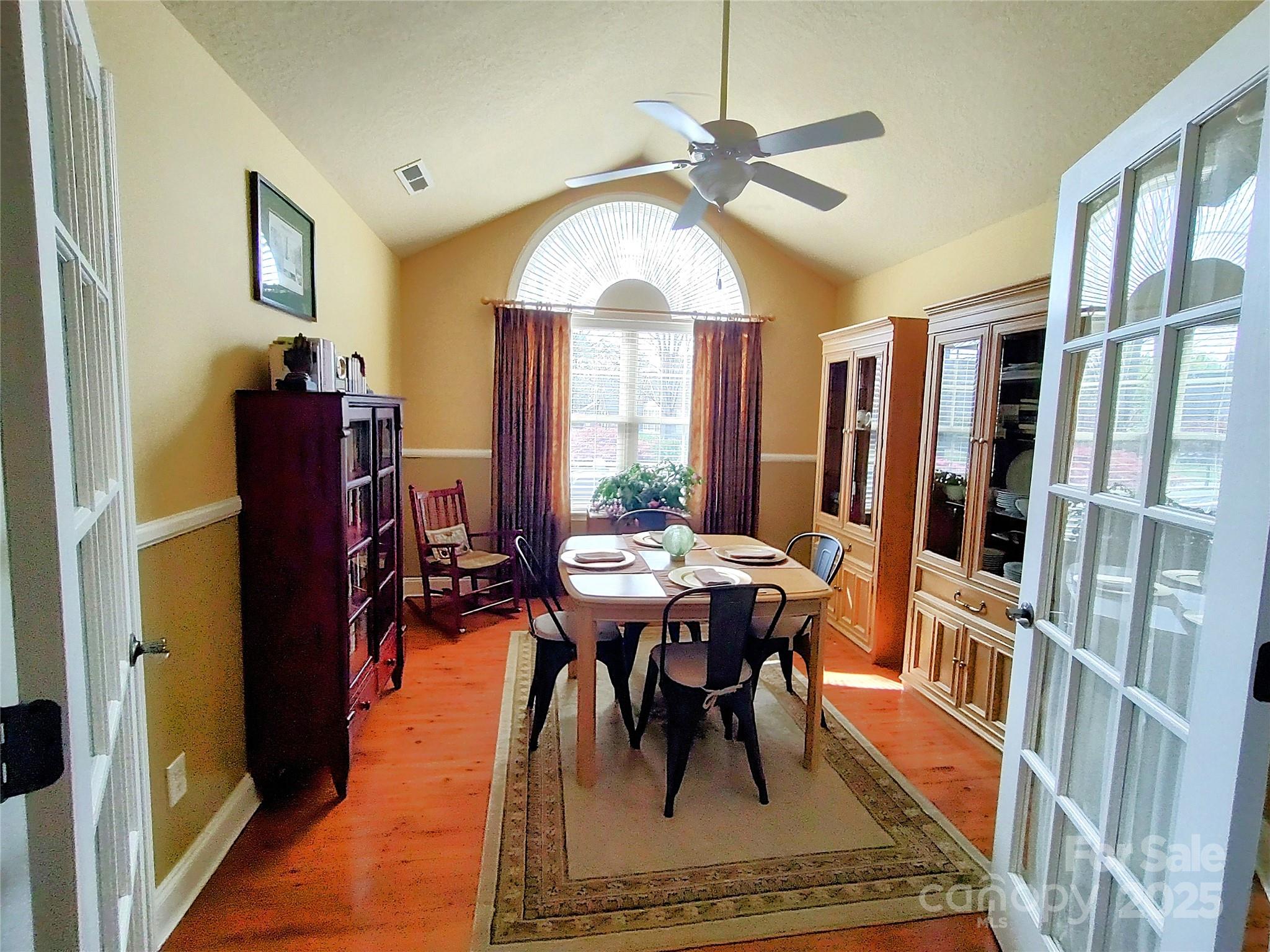 811 Wynnshire Drive A Property Photo 9