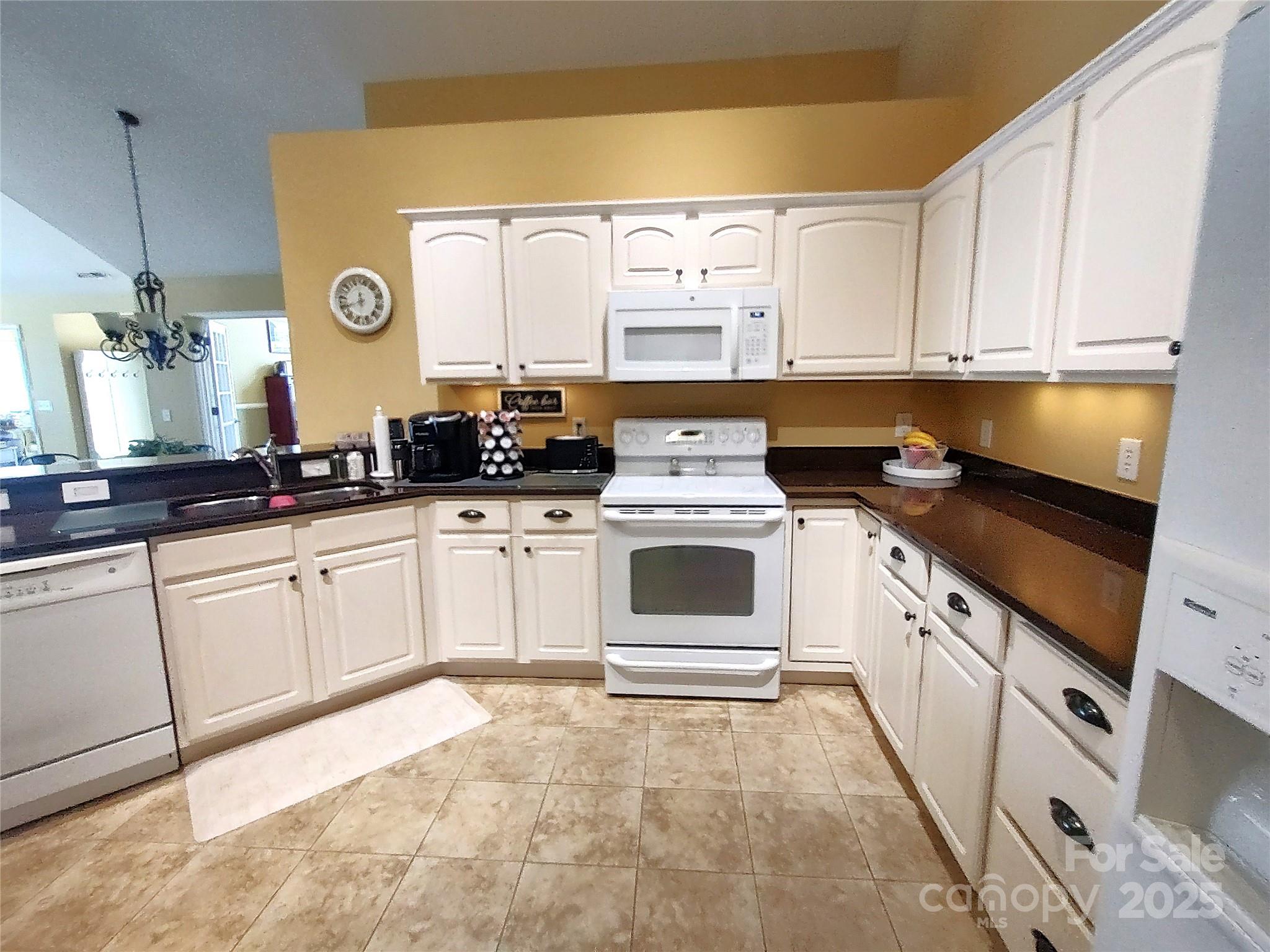 811 Wynnshire Drive A Property Photo 17