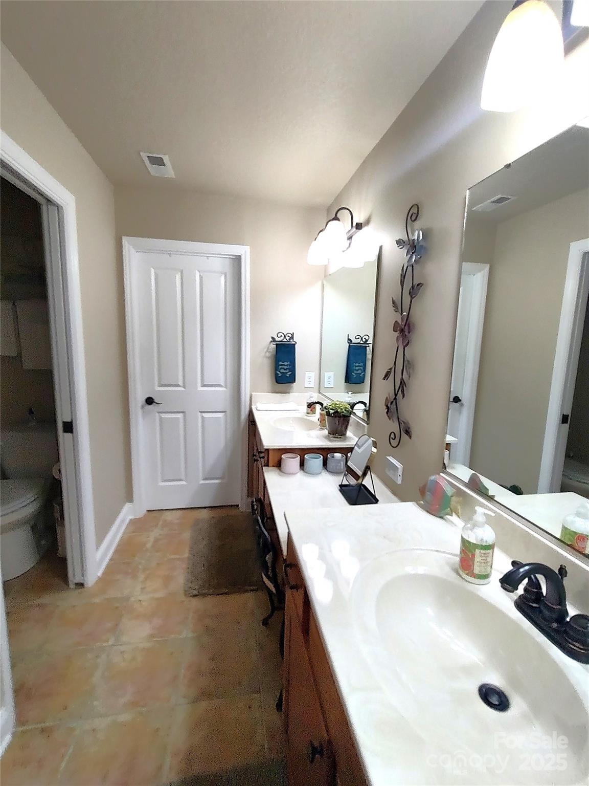 811 Wynnshire Drive A Property Photo 21