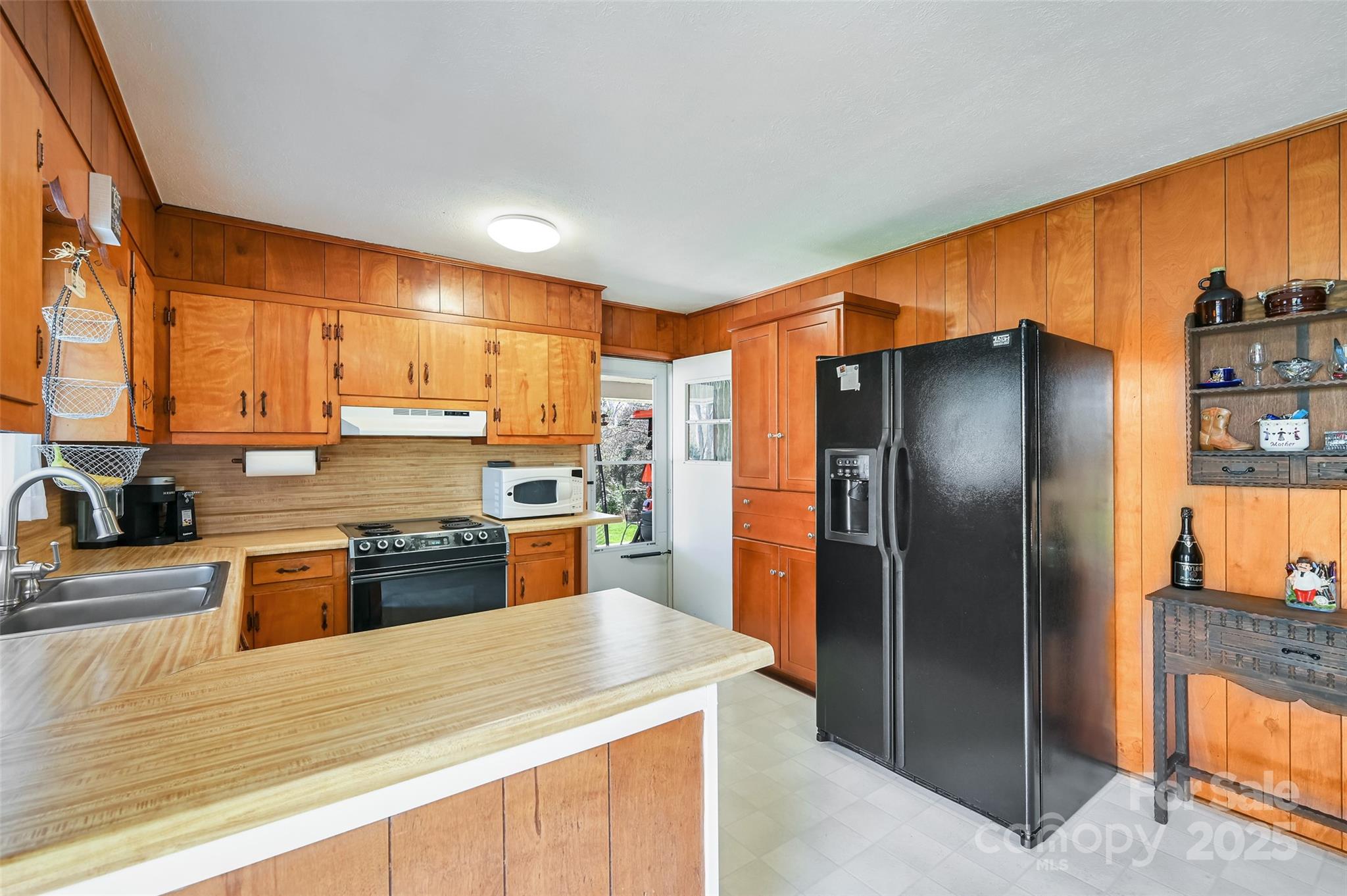 29 Delta Drive Property Photo 5