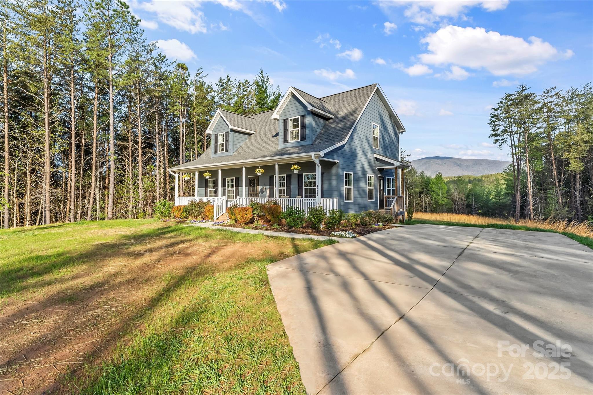 1294 Saylor Way Property Photo